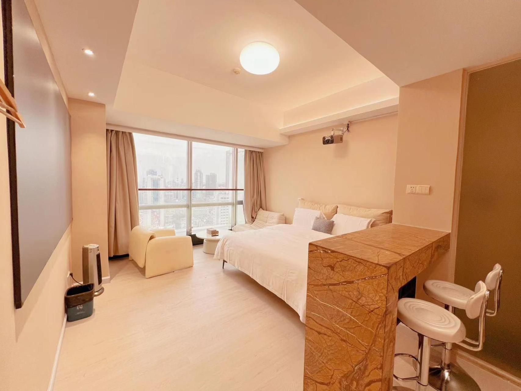 Aparthotel Youlejia Projection Beijing Road Pedestrian Street Branch 3*