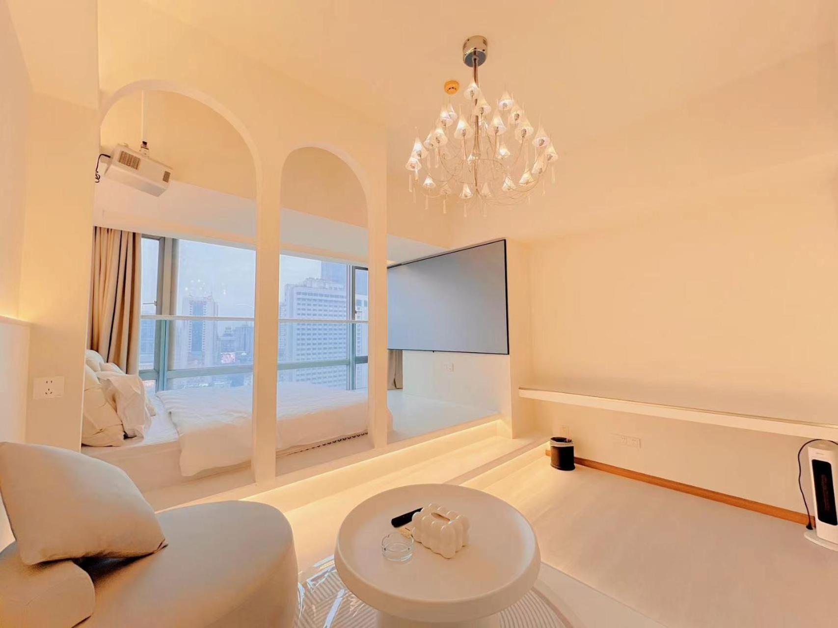 Youlejia Projection Beijing Road Pedestrian Street Branch 3*