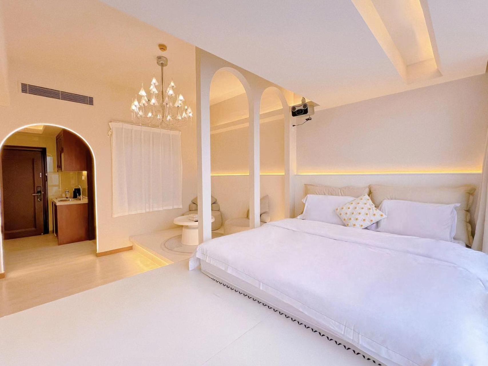 Aparthotel Youlejia Projection Beijing Road Pedestrian Street Branch 3*
