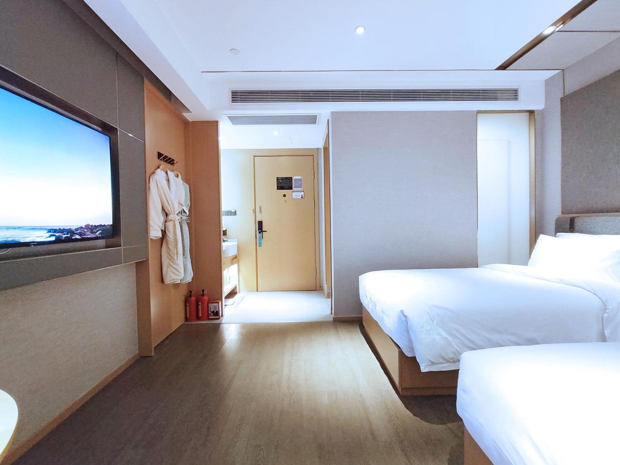 Hotel Paco South Railway Station Panyu Changlong Branch 3*