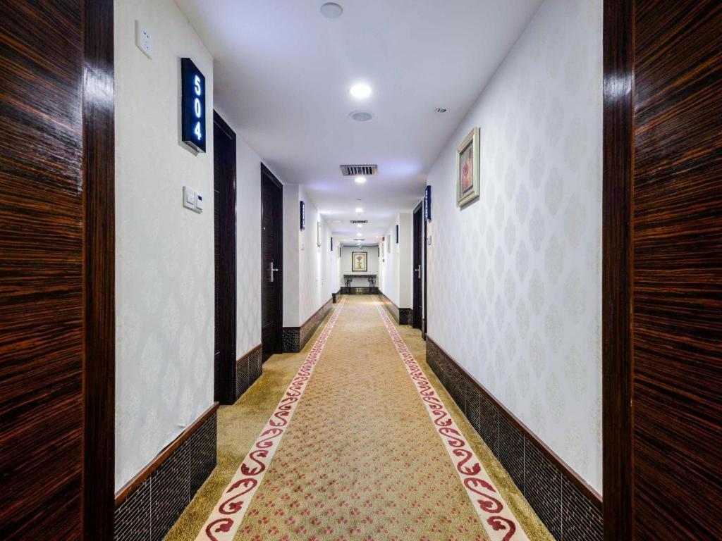 New World 3* Guangzhou