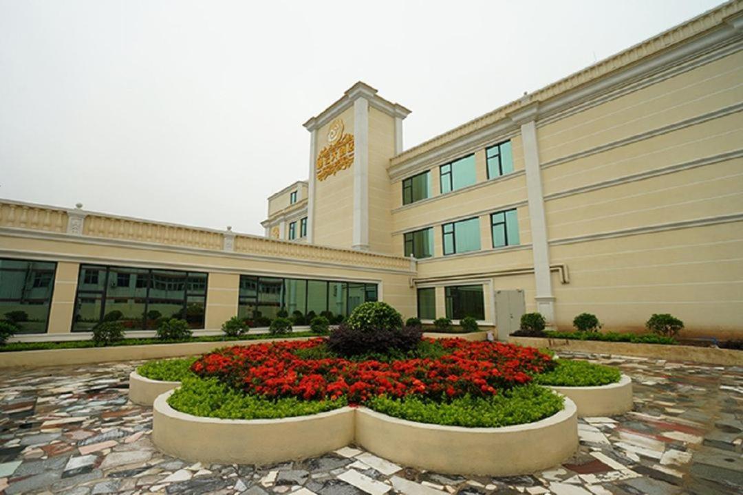 Hotel Yi Yun Baiyun International Airport Branch - Renhe Metro Station