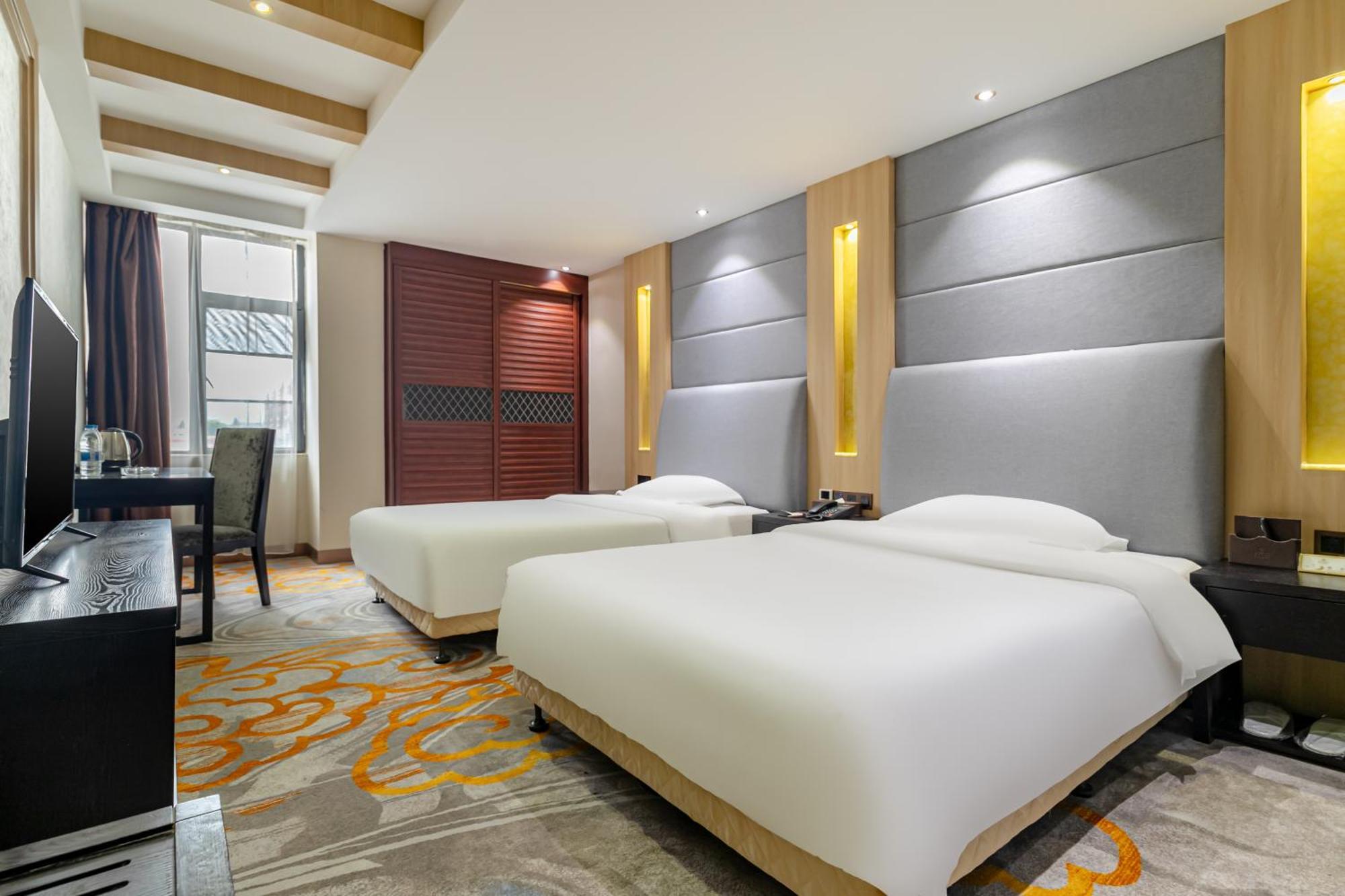 Hotel Yi Yun Baiyun International Airport Branch - Renhe Metro Station