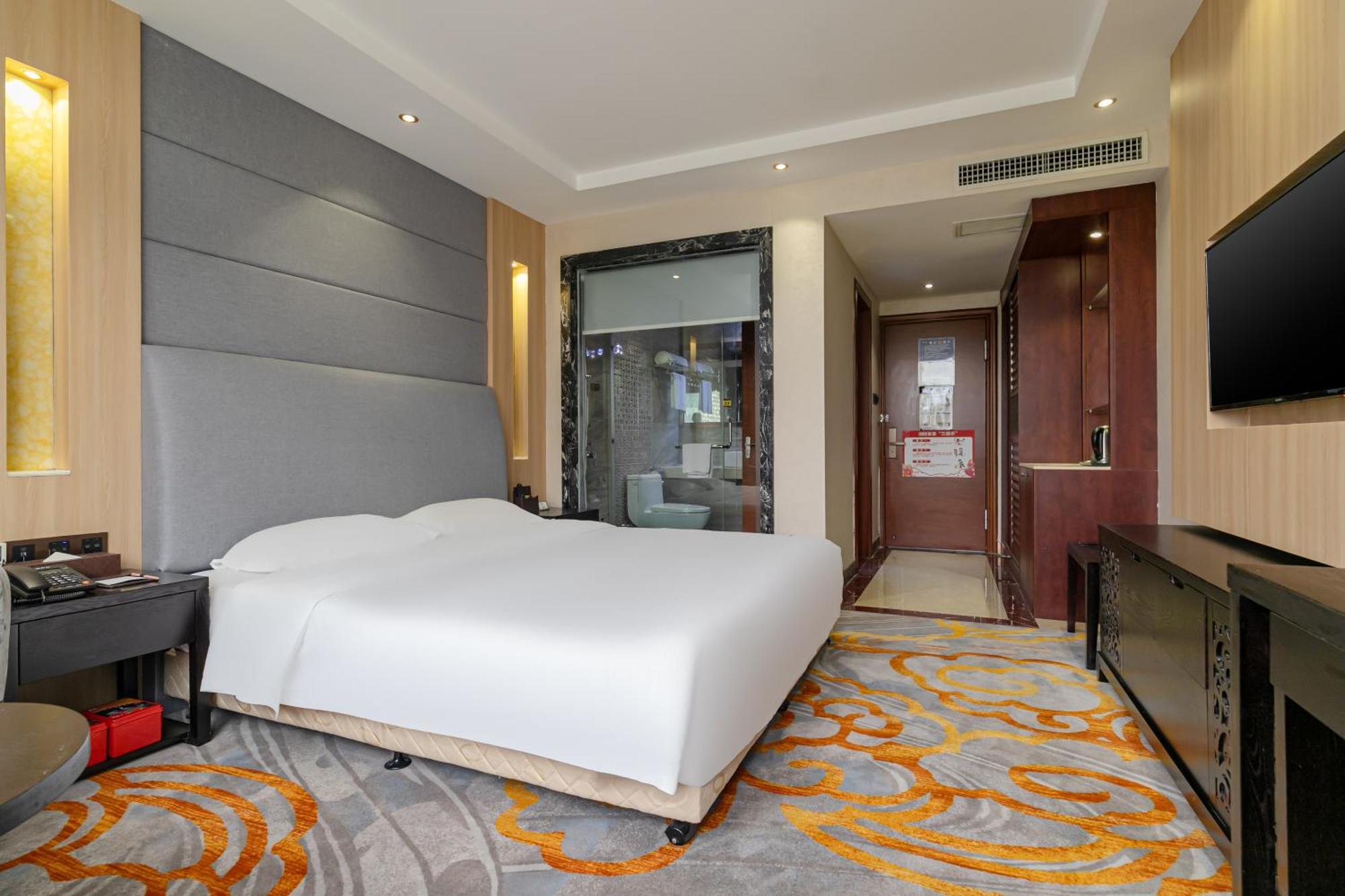 Yi Yun Baiyun International Airport Branch - Renhe Metro Station Hotel 3*
