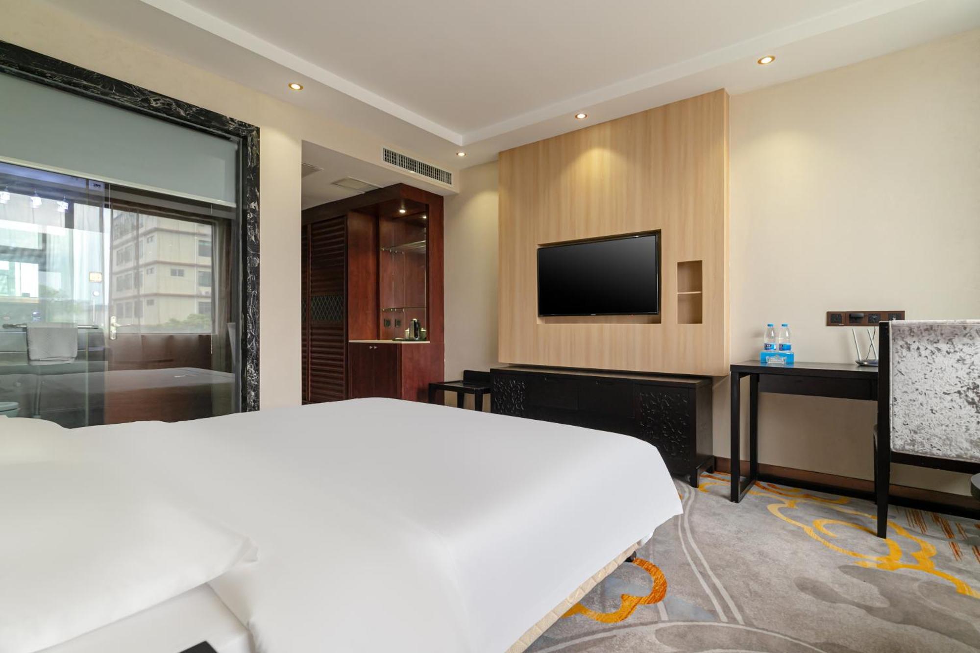 Yi Yun Baiyun International Airport Branch - Renhe Metro Station Hotel Guangzhou