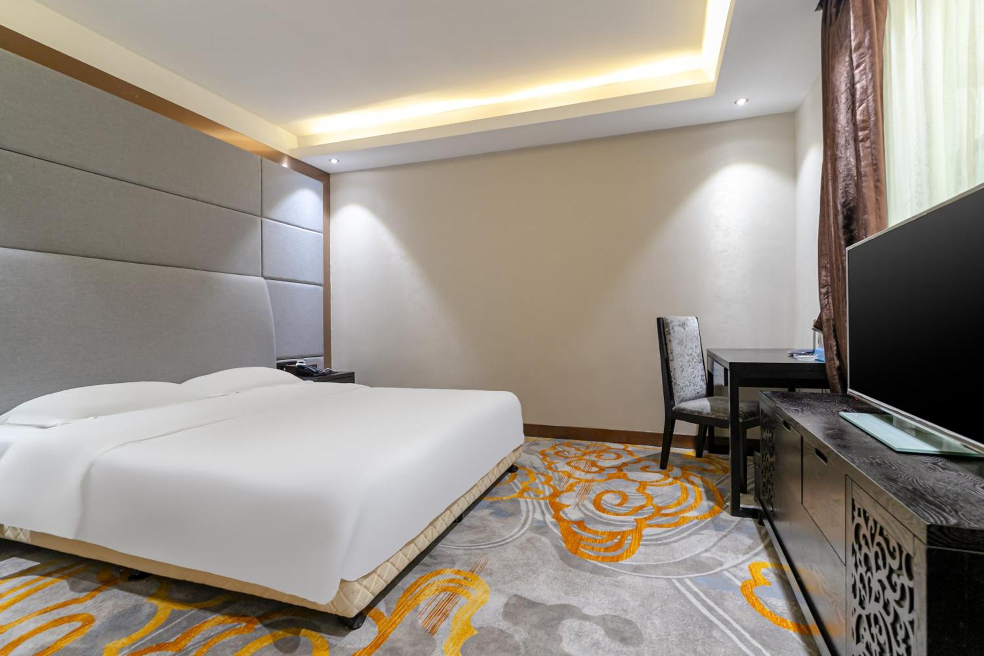 Yi Yun Baiyun International Airport Branch - Renhe Metro Station 3*