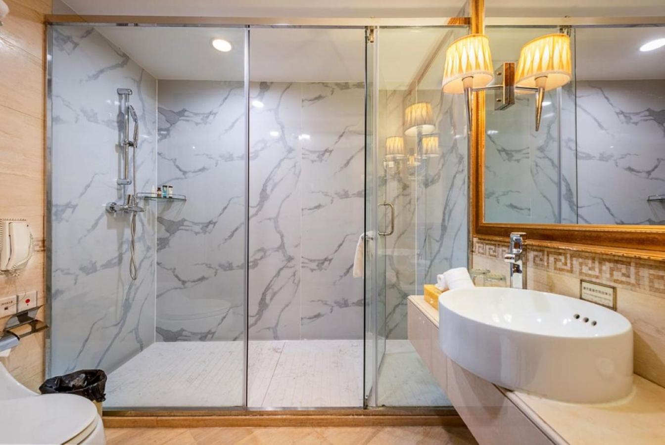 Hotel Mehood Lestie International Hotel Linhexi Guangzhou East Railway Branch - Free Shuttle Bus To Canton Fair Complex During Canton Fair Period & Free Afternoon Tea & Free Midnight Snack & Free Vpn Internet Access
