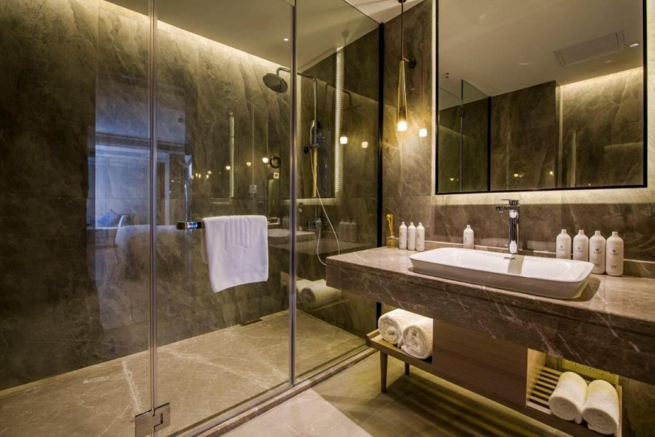 Mehood Lestie International Hotel Linhexi Guangzhou East Railway Branch - Free Shuttle Bus To Canton Fair Complex During Canton Fair Period & Free Afternoon Tea & Free Midnight Snack & Free Vpn Internet Access 4*
