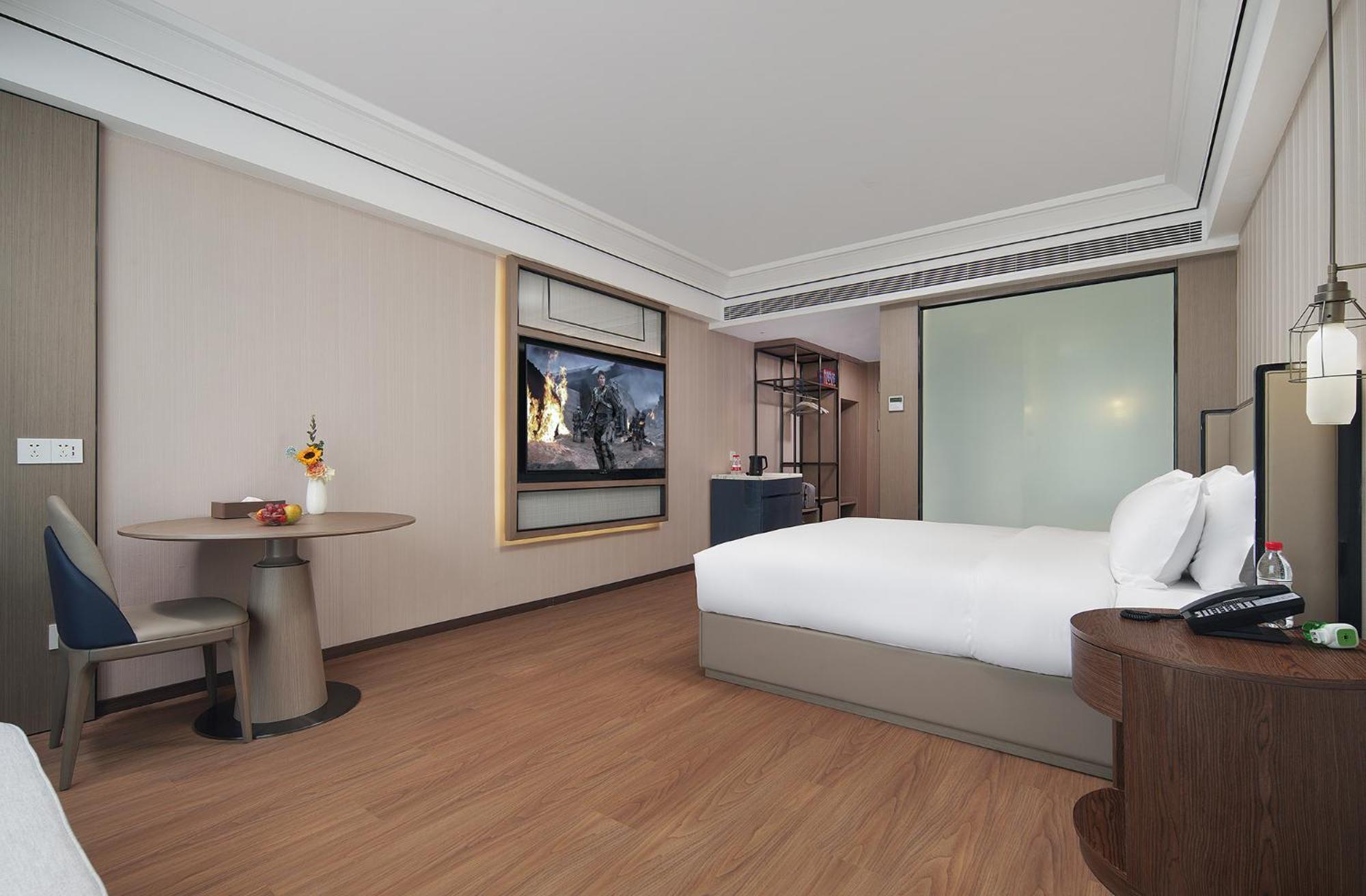Hotel Mehood Lestie International Hotel Linhexi Guangzhou East Railway Branch - Free Shuttle Bus To Canton Fair Complex During Canton Fair Period & Free Afternoon Tea & Free Midnight Snack & Free Vpn Internet Access