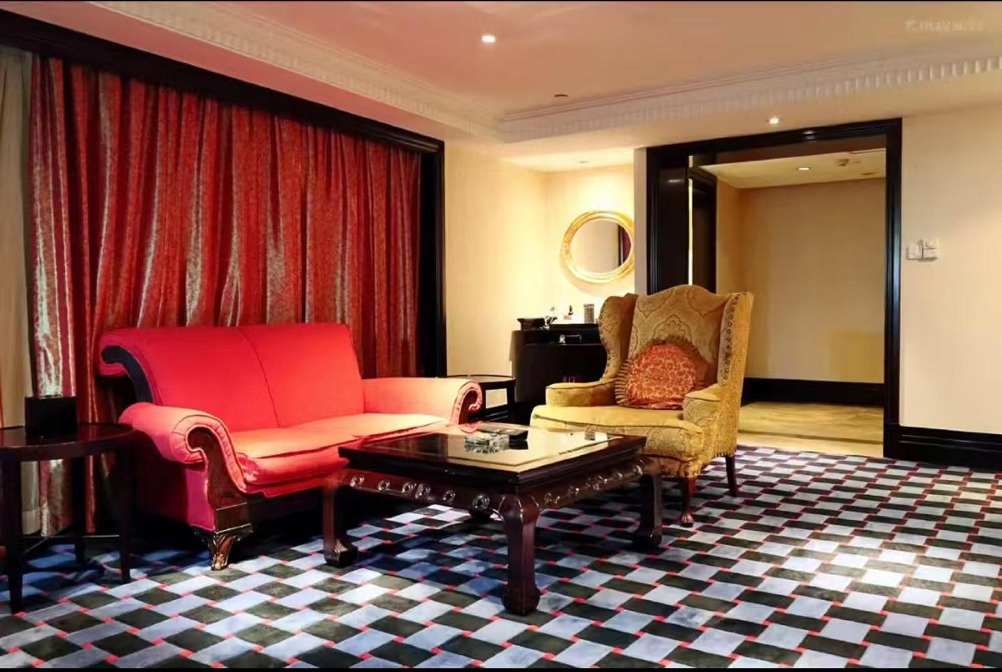Royal Mediterranean Hotel