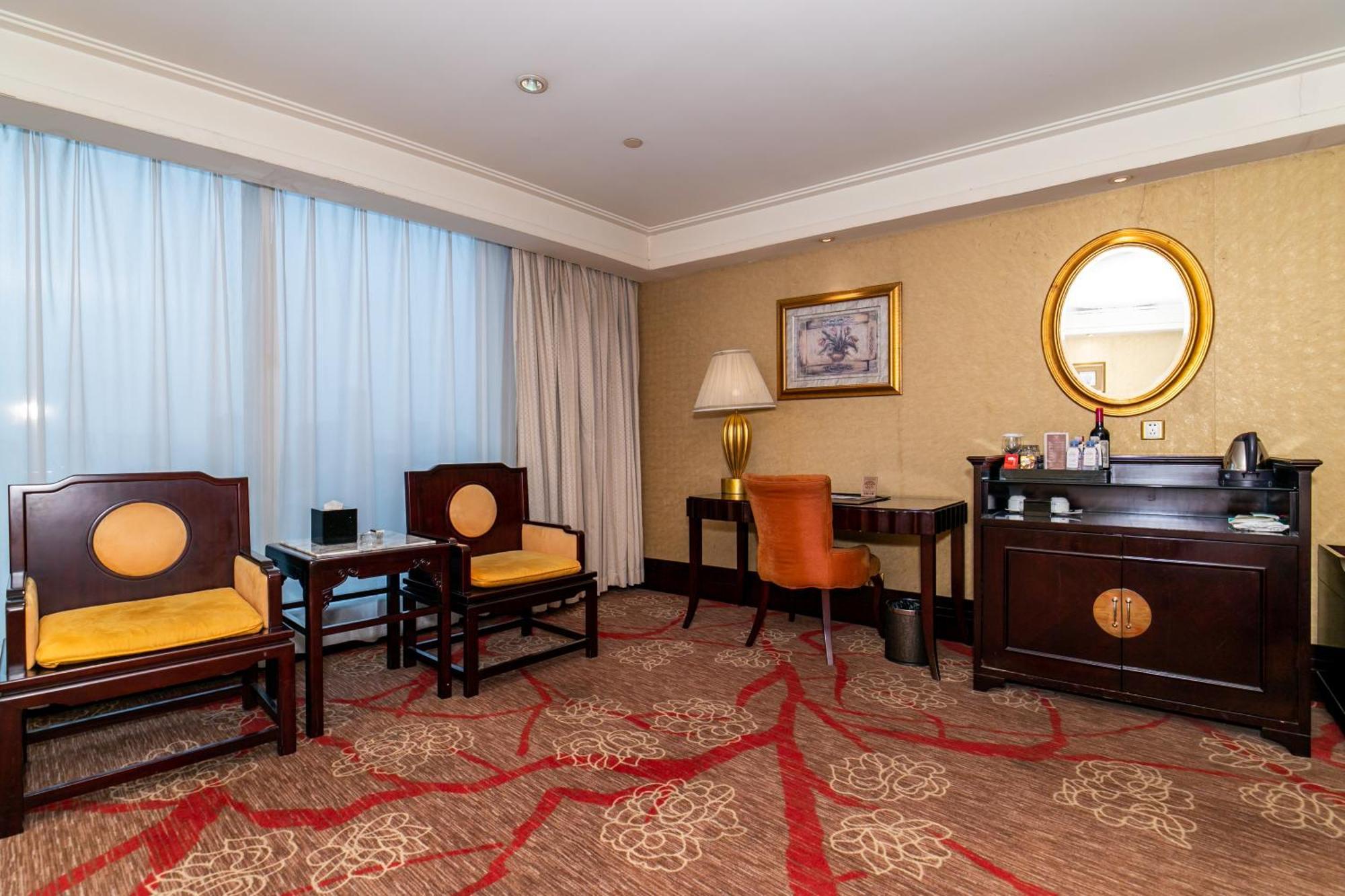 Royal Mediterranean 5*