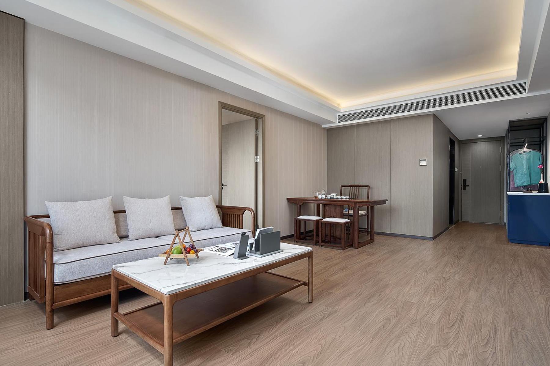 Mehood Lestie International Hotel Linhexi Guangzhou East Railway Branch - Free Shuttle Bus To Canton Fair Complex During Canton Fair Period & Free Afternoon Tea & Free Midnight Snack & Free Vpn Internet Access Hotel Guangzhou