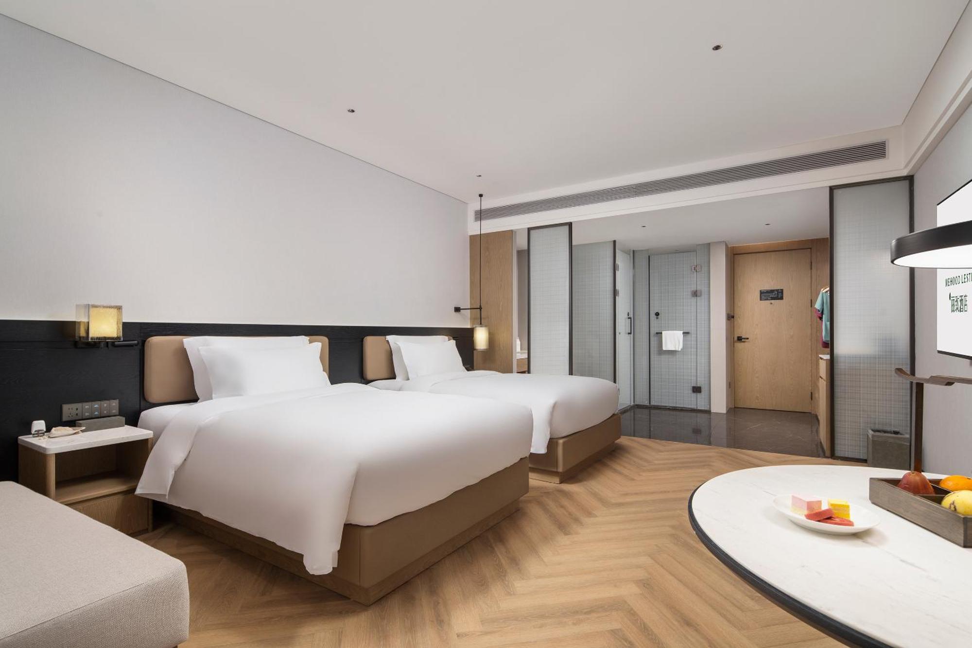 Mehood Lestie International Panyu Wanbo Yuangang Metro Station Branch - Free Shuttle Bus To Fair Complex During Fair Period & Free Afternoon Tea & Free Midnight Snack & Free Vpn Internet Access 4*