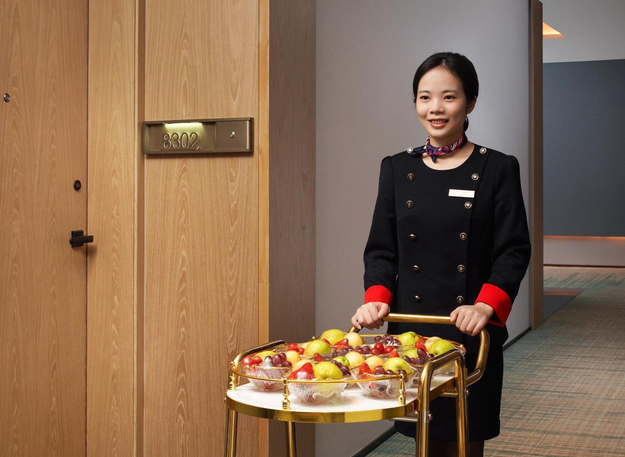 Mehood Lestie International Panyu Wanbo Yuangang Metro Station Branch - Free Shuttle Bus To Fair Complex During Fair Period & Free Afternoon Tea & Free Midnight Snack & Free Vpn Internet Access 4* Guangzhou