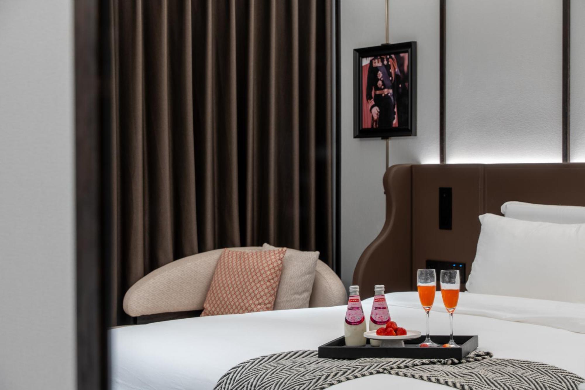 President Hotel-canton Fair Free Shuttle Bus And Exhibitor Registration 4*