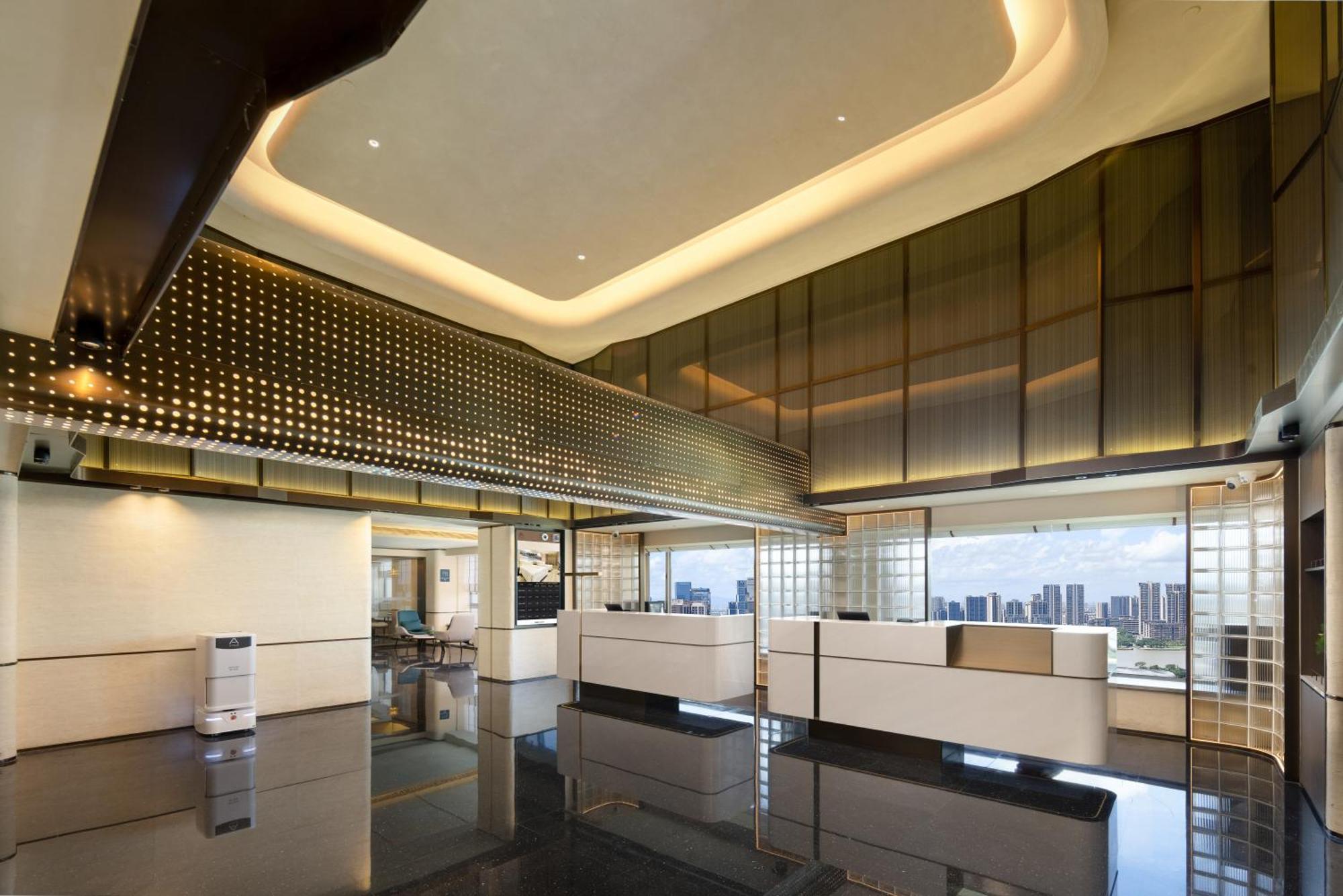 Hotel Atour Nansha Uni Mall 4*