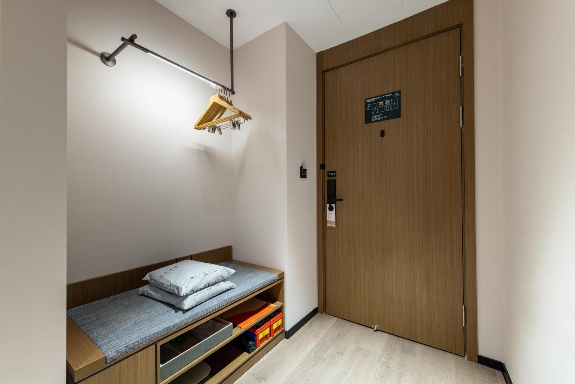 Atour Nansha Uni Mall Hotel