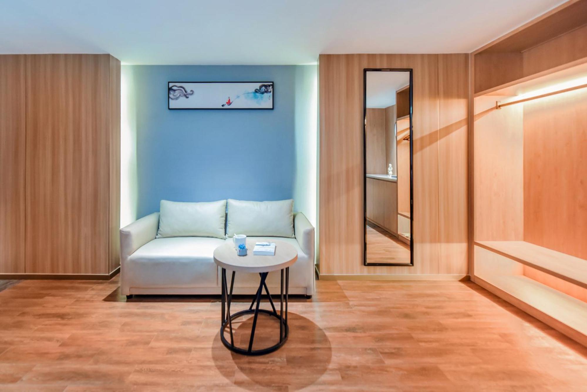 Shangpin - New Baiyun International Airport Flagship Store Guangzhou