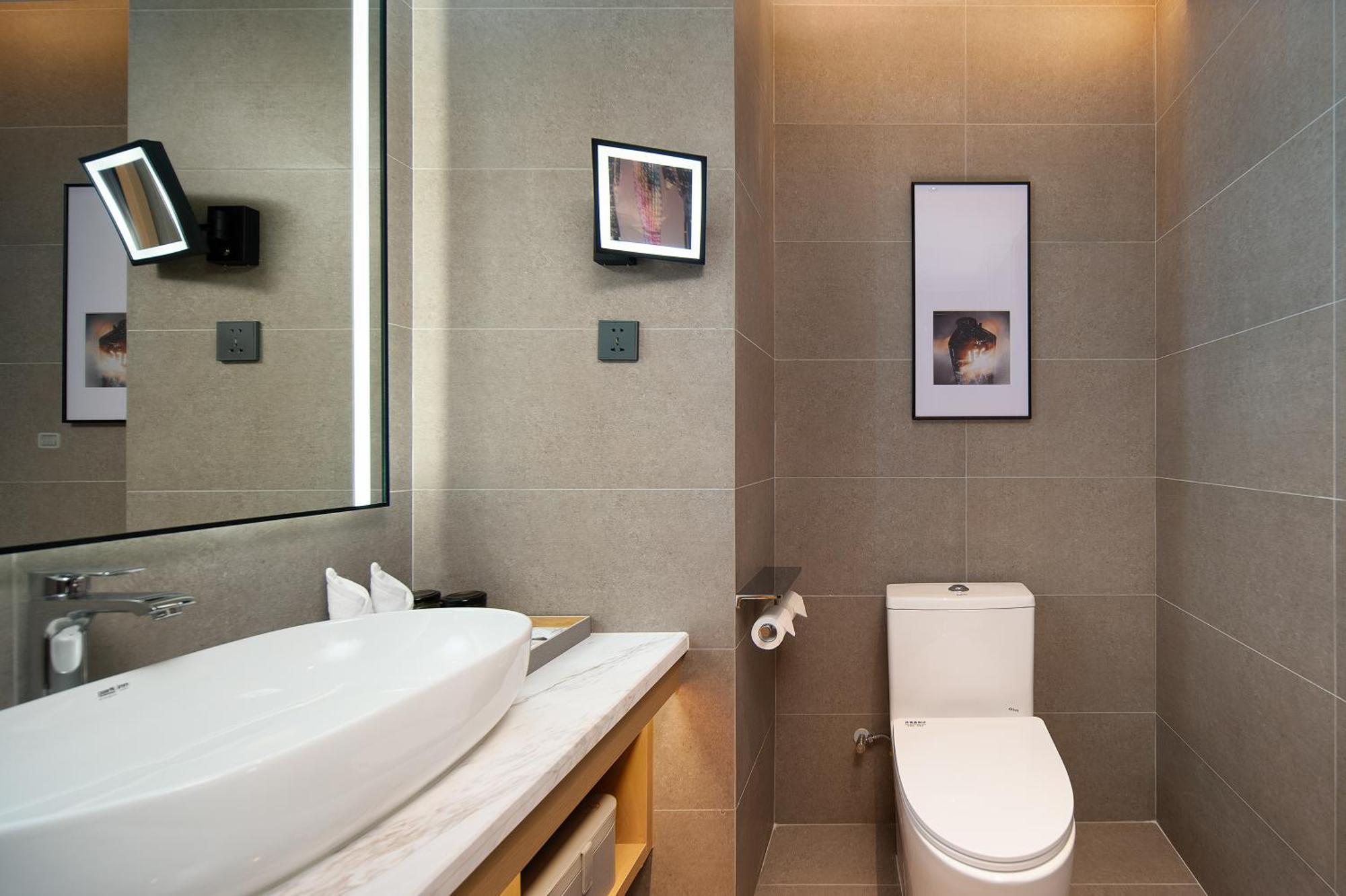 Langham Honor International Fair Complex Branch - Free Shuttle To Fair Complex During Fair Period & Free Mini Bar Hotel 4*