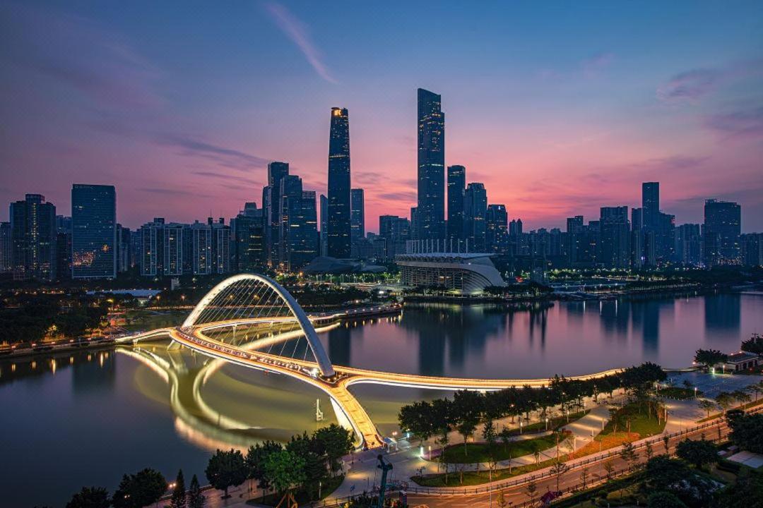 Orange Tree International Zhujiang New Town: Fair Shuttle & Consulate Proximity Apartment
