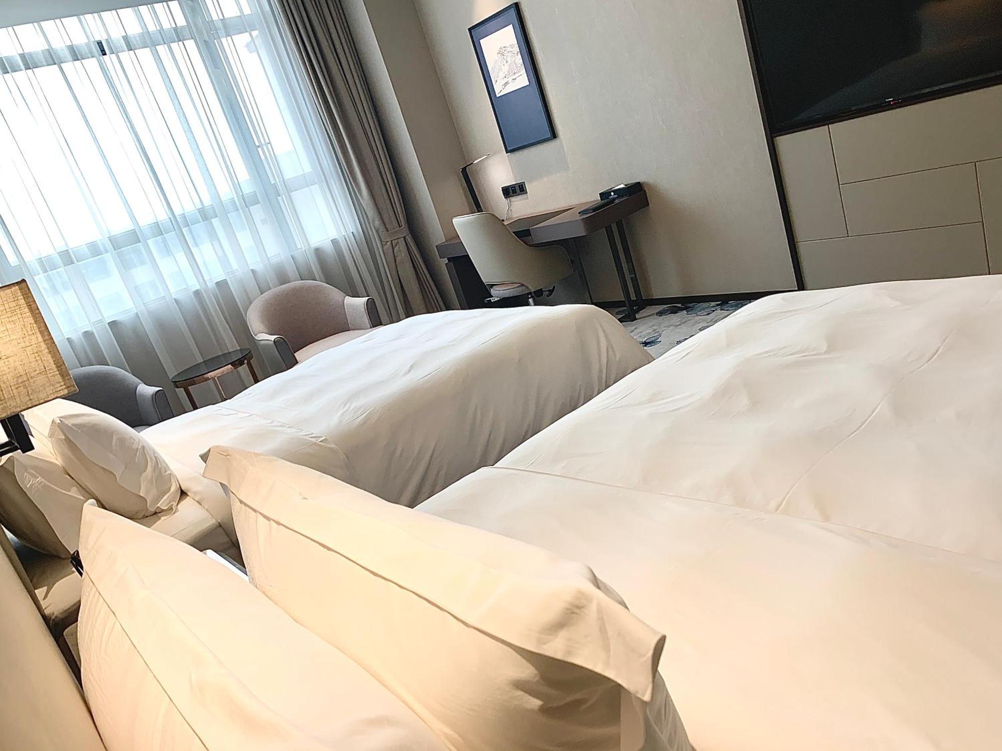 Southern Airlines Pearl Airport Hotel-canton Fair Free Shuttle Bus Guangzhou