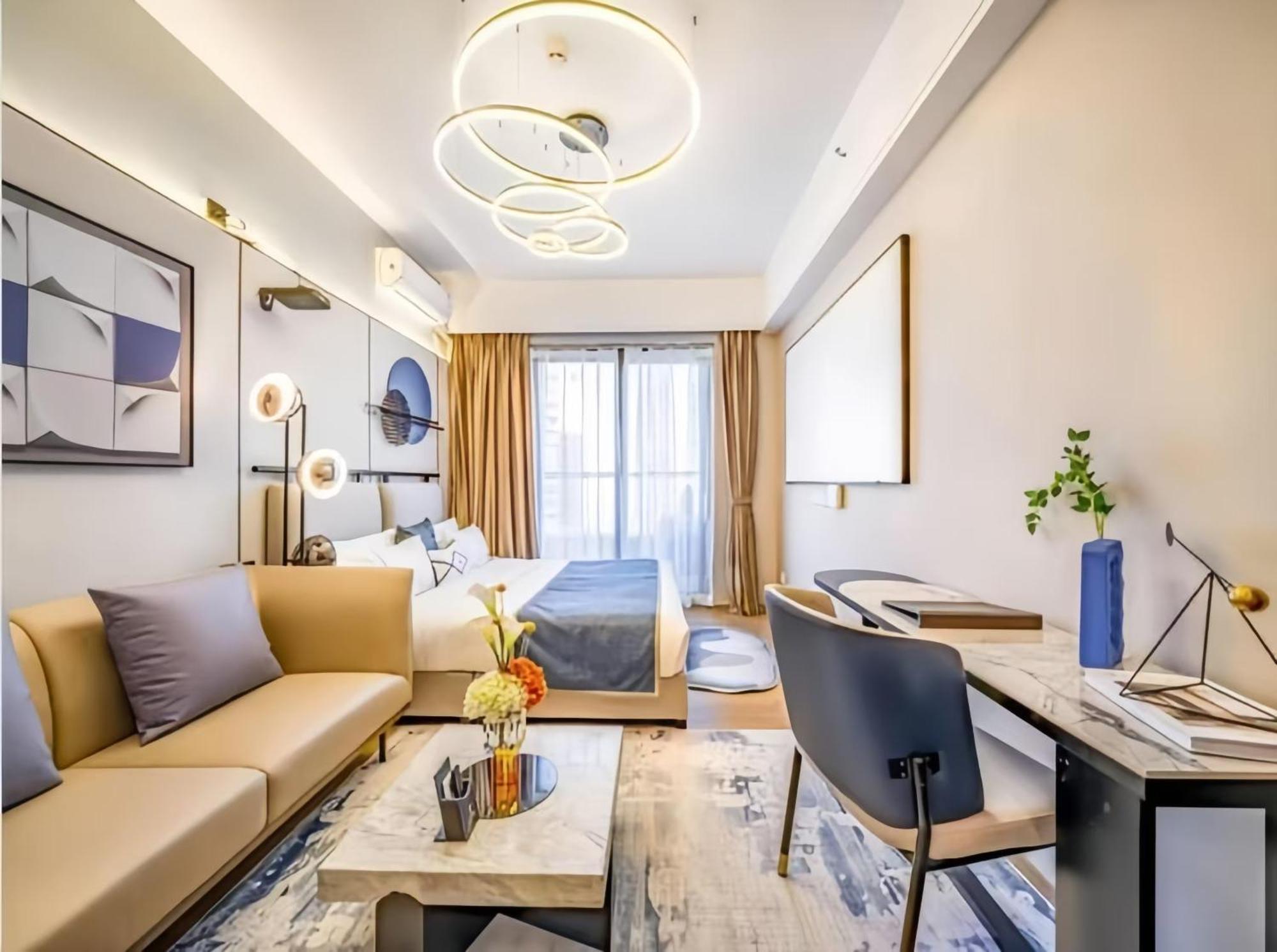Raffles Executive - Huijin International Finance Center, Keyun Road Metro Station Branch-canton Fair Free Shuttle Hotel 3*