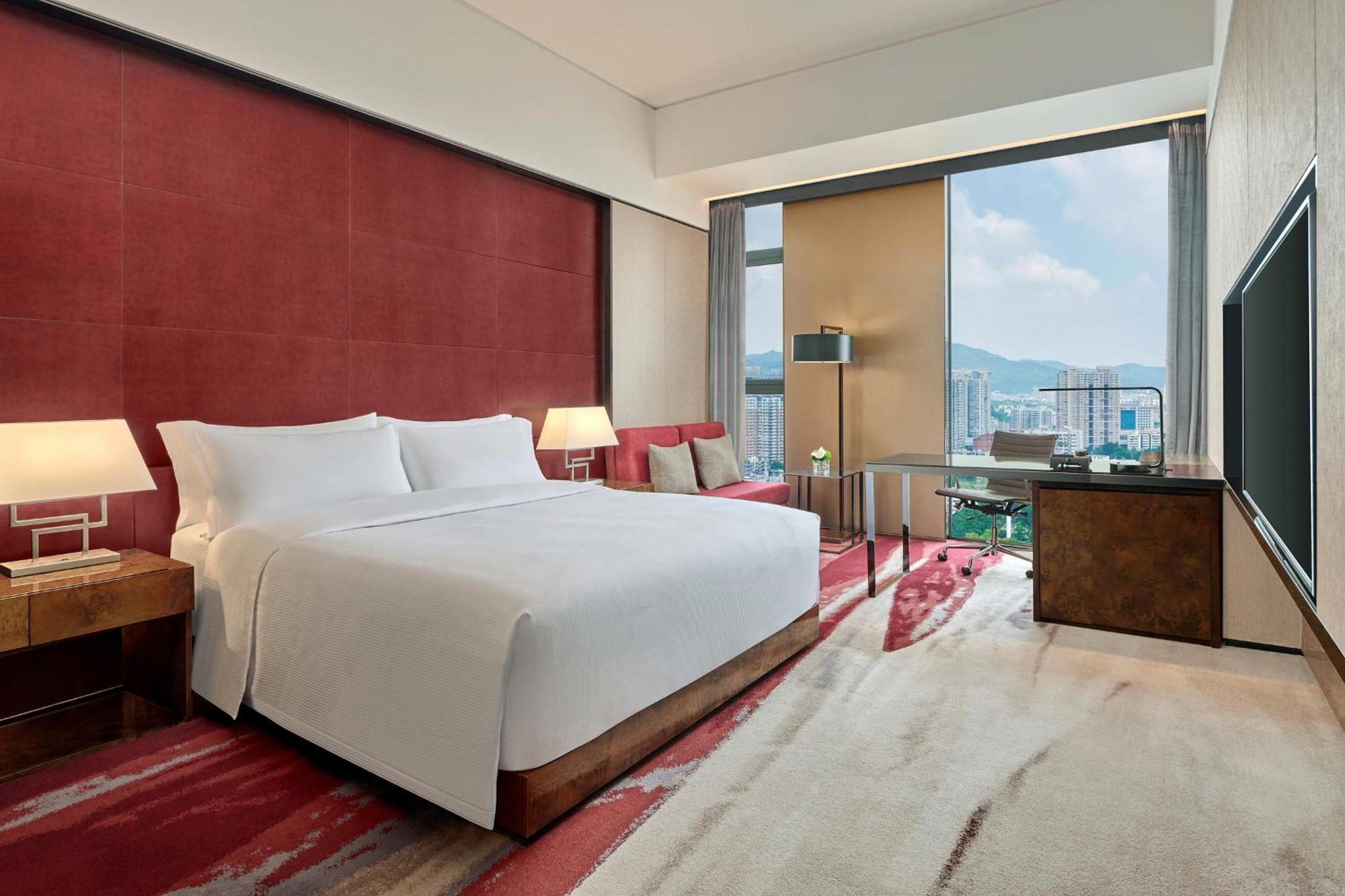 Hotel Hilton Tianhe: Fair Shuttle & Registration Guangzhou