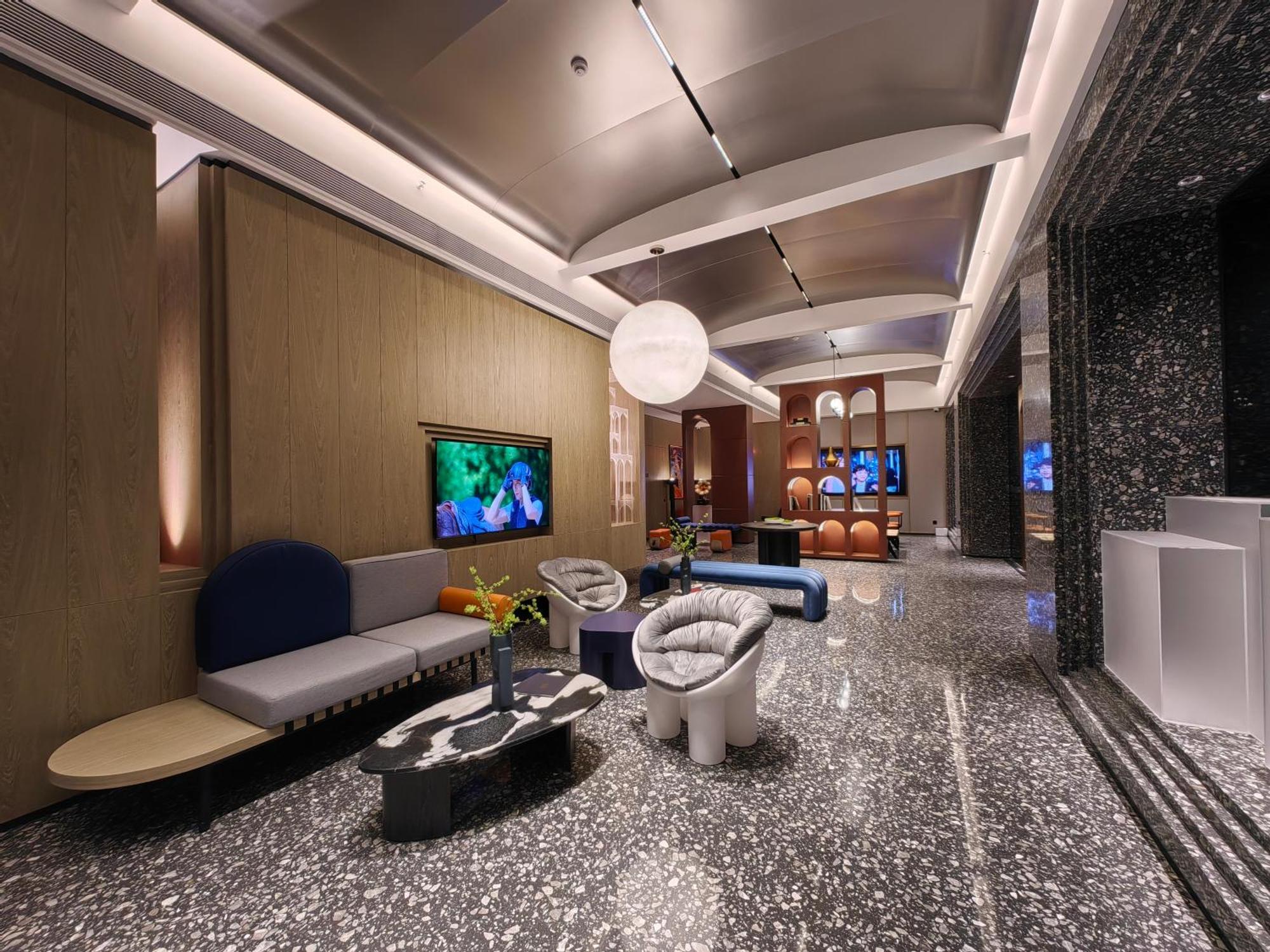 Arthur Luogang Xiangang Metro Guangzhou-free Shuttle Bus For Fair&free Breakfast And Afternoon Tea Hotel