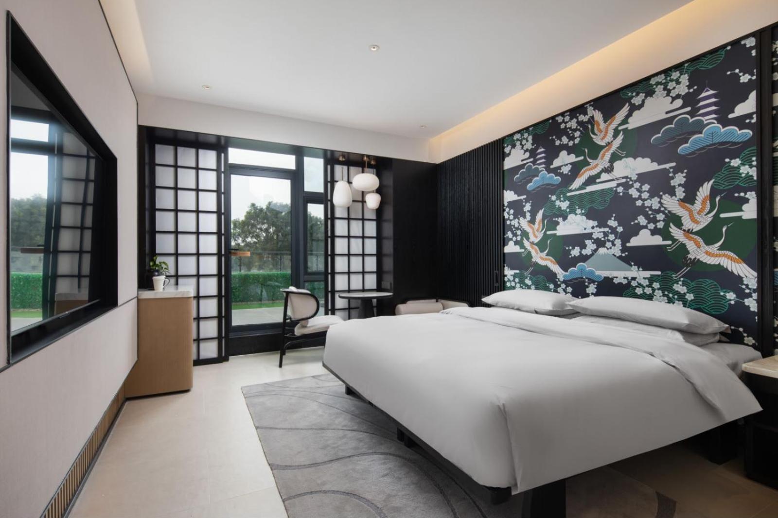 Hotel Ginco Baiyun Airport 4*