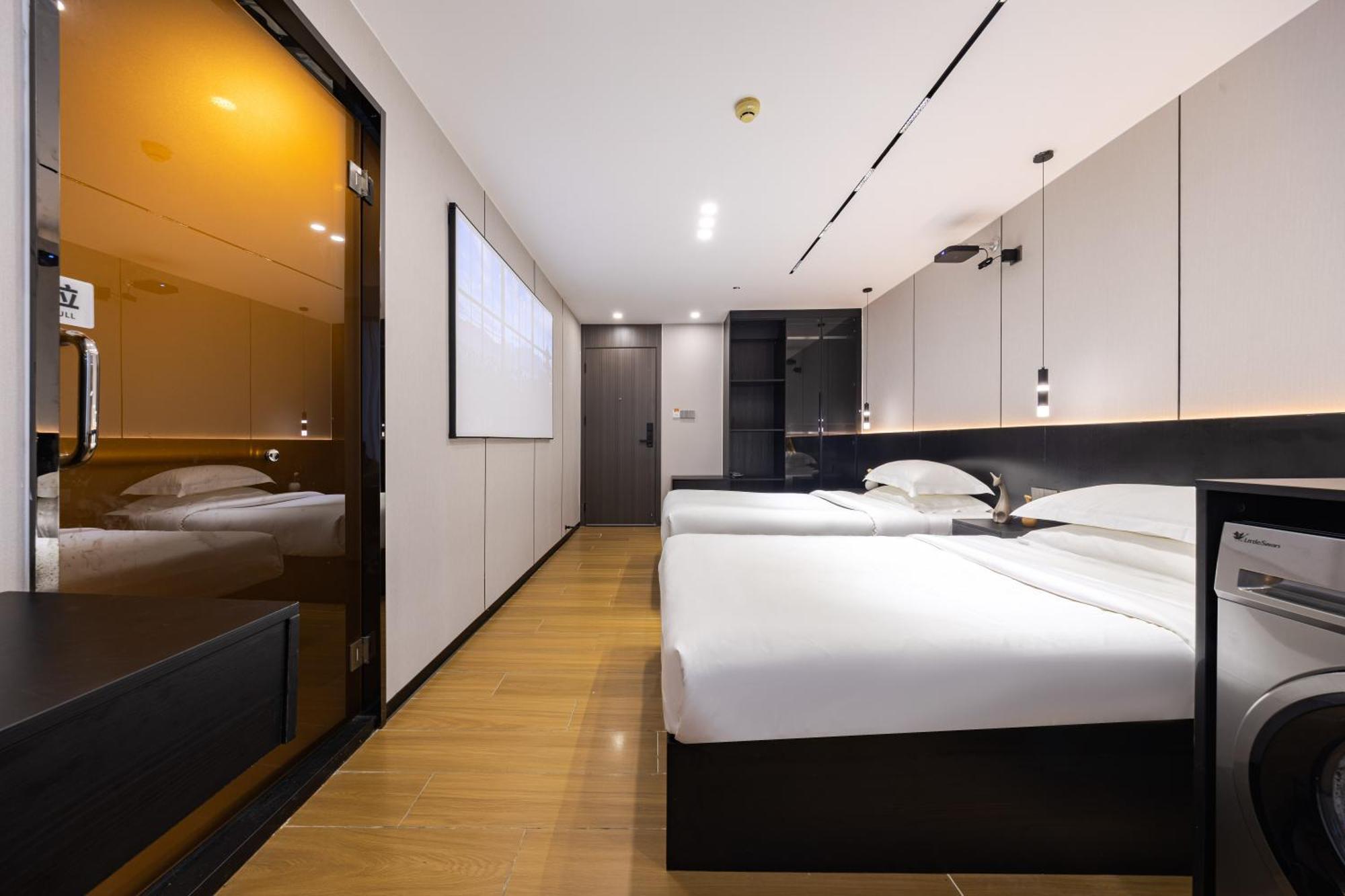 Hotel Yu Manju High-floor Huge-screen Audiovisual Hotel-guangzhou Tower Zhujiang New Town Sports West Road Branch