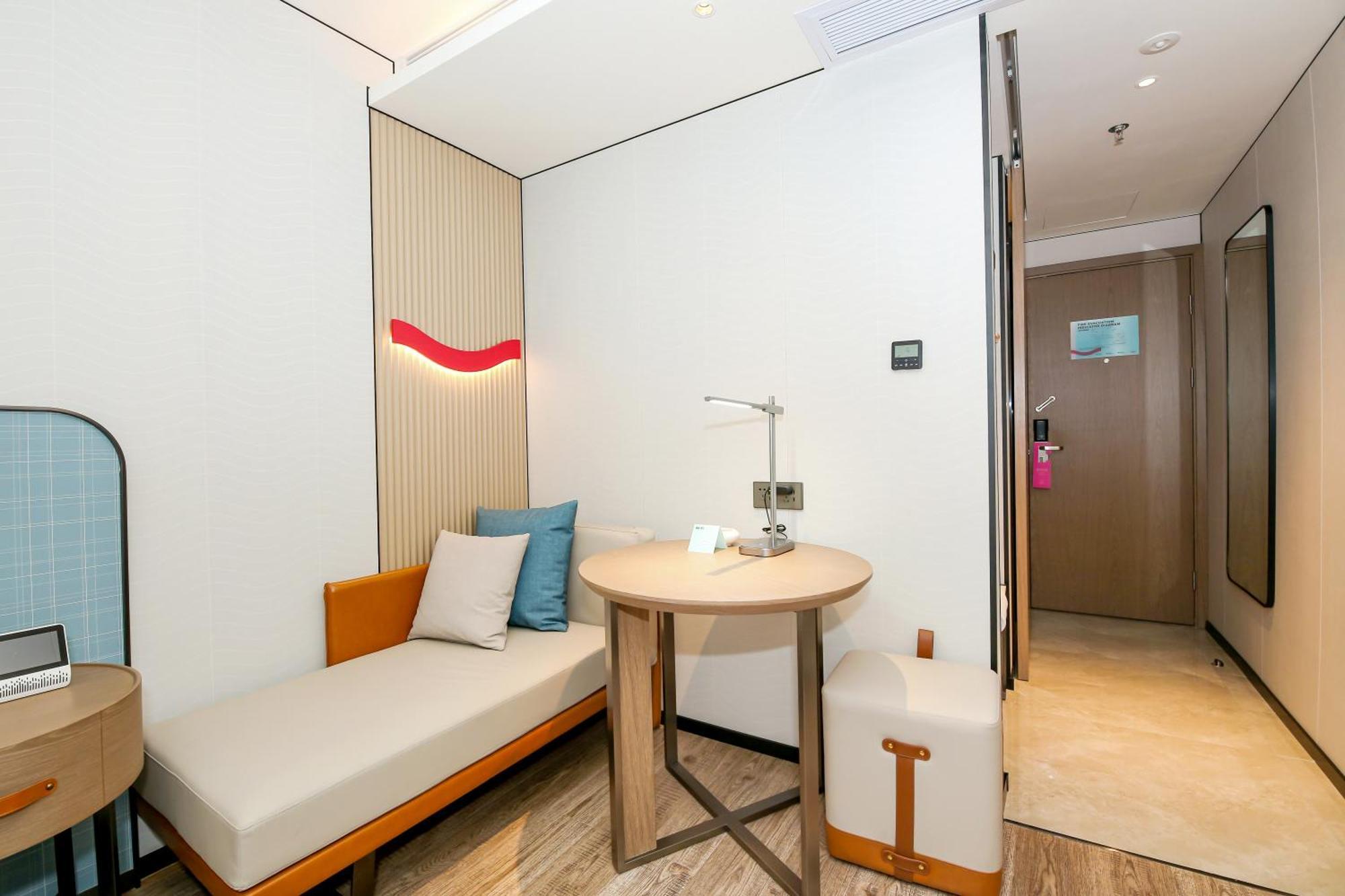 Echarm Dongpu Financial Pazhou Convention Center - Free Shuttle Bus For Fair Hotel