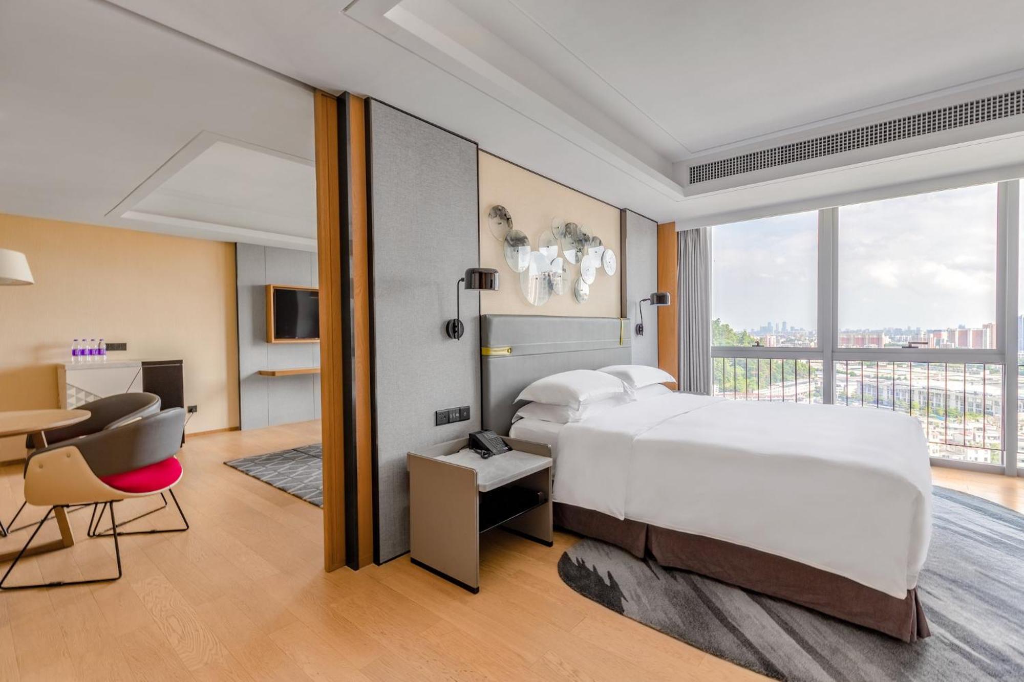 South - Fair Free Shuttle Bus, Near Metro Station, Nanhu Paradise Hotel 4*