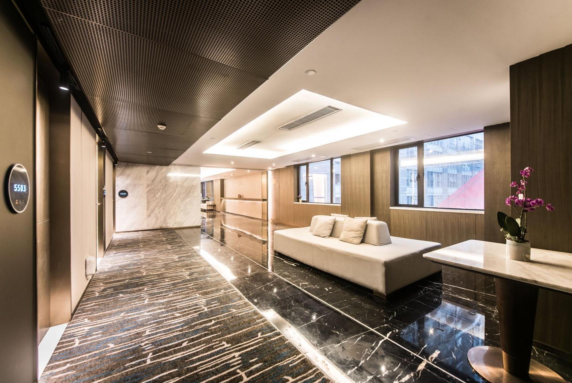 Ycity Aparthotel 4*