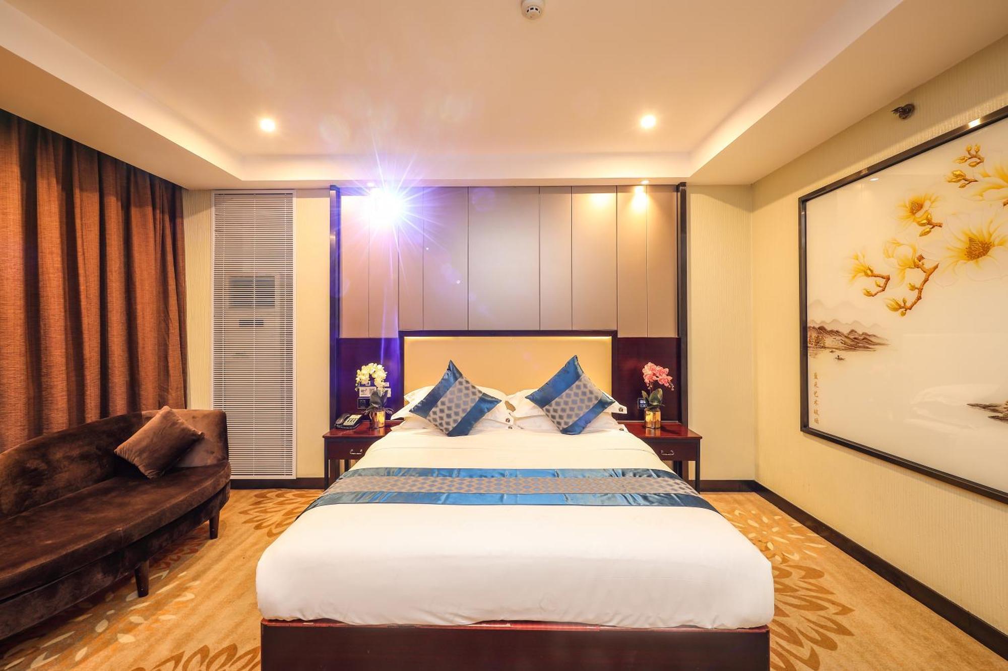 Bosheng International Baiyun International Airport Huadu Plaza Branch - Free Deliver Service To Baiyun International Airport & Free Deliver Service To Fair Complex During Fair Period Hotel 3*