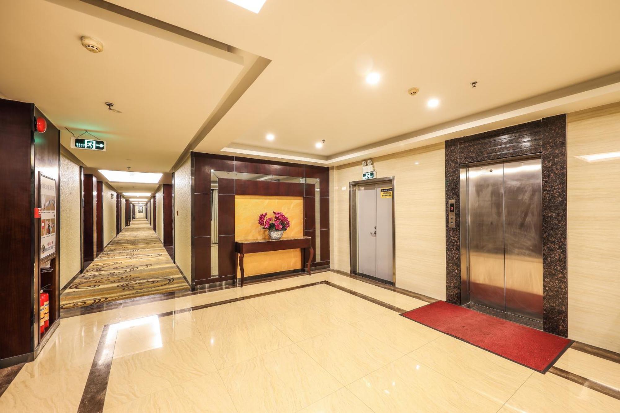 Bosheng International Baiyun International Airport Huadu Plaza Branch - Free Deliver Service To Baiyun International Airport & Free Deliver Service To Fair Complex During Fair Period