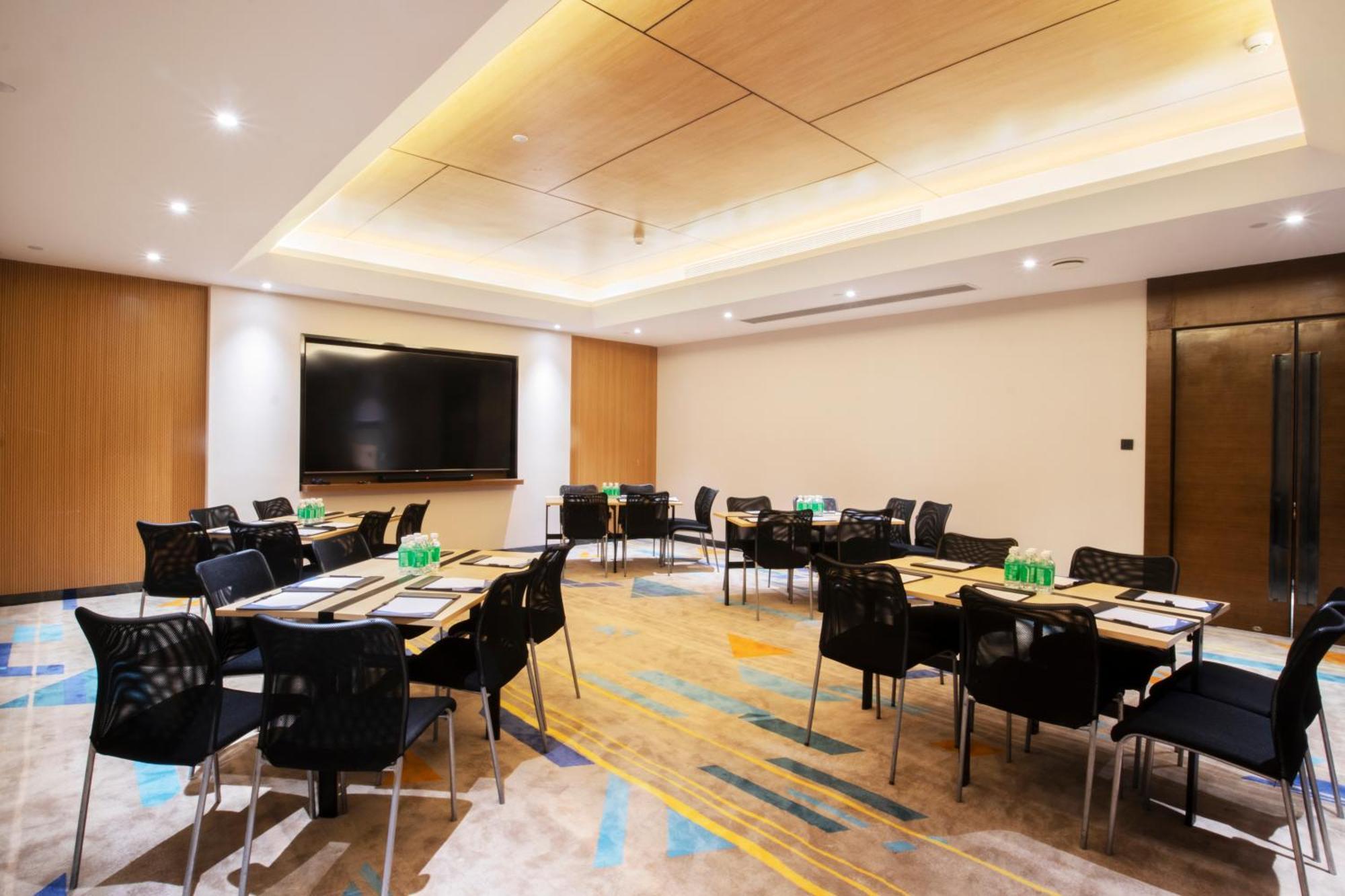 Hampton By Hilton Zhujiang New Town - Free Shuttle Bus To Fair Hotel Guangzhou