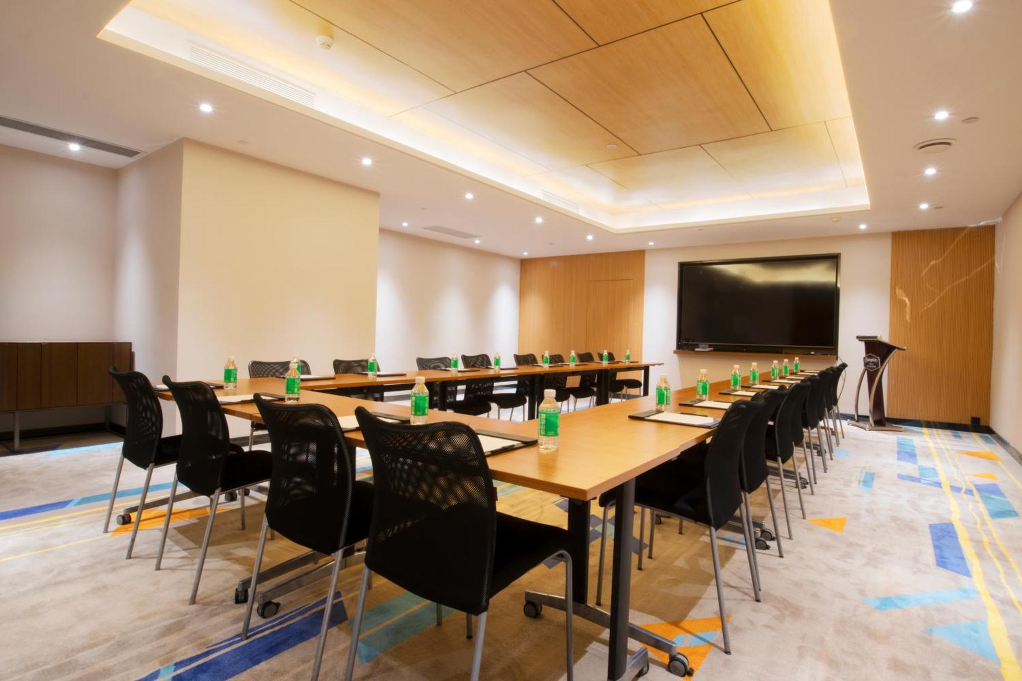 Hampton By Hilton Zhujiang New Town - Free Shuttle Bus To Fair 4*