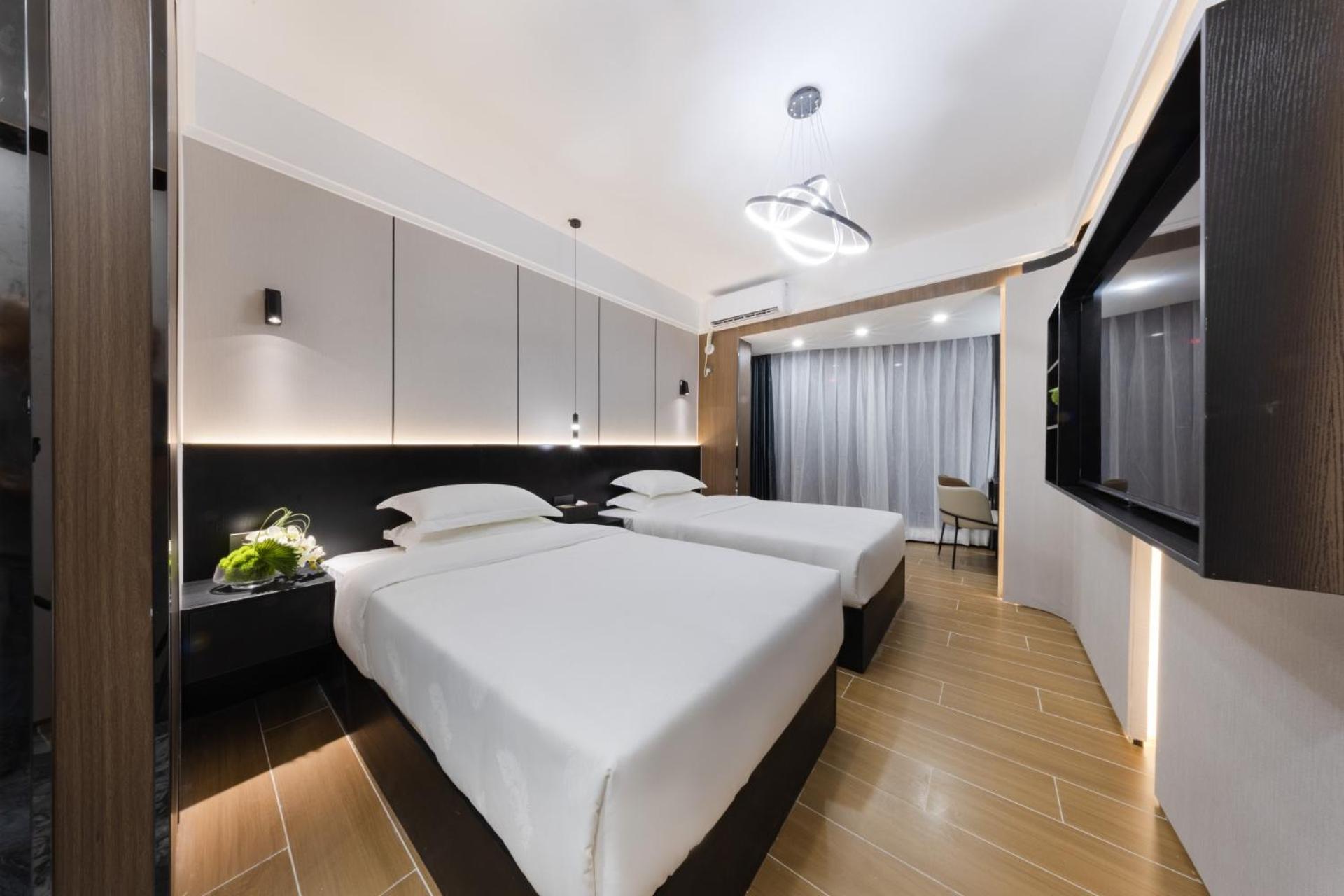 Yoomanjoo - Taikoo Hui Zhengjia Plaza Shipaiqiao Metro Station Branch - Fair Hotel 4*