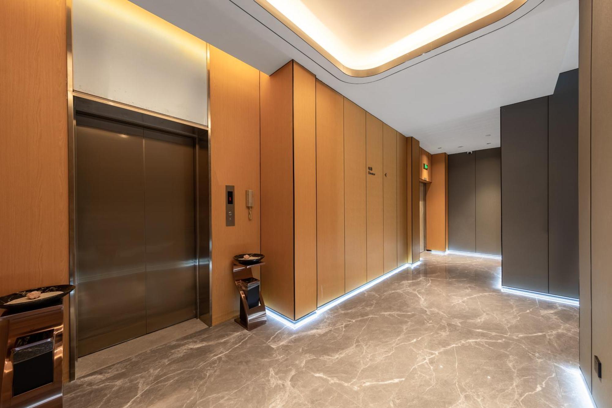 Country & By Radisson, Huadu Shiling Hotel 3*
