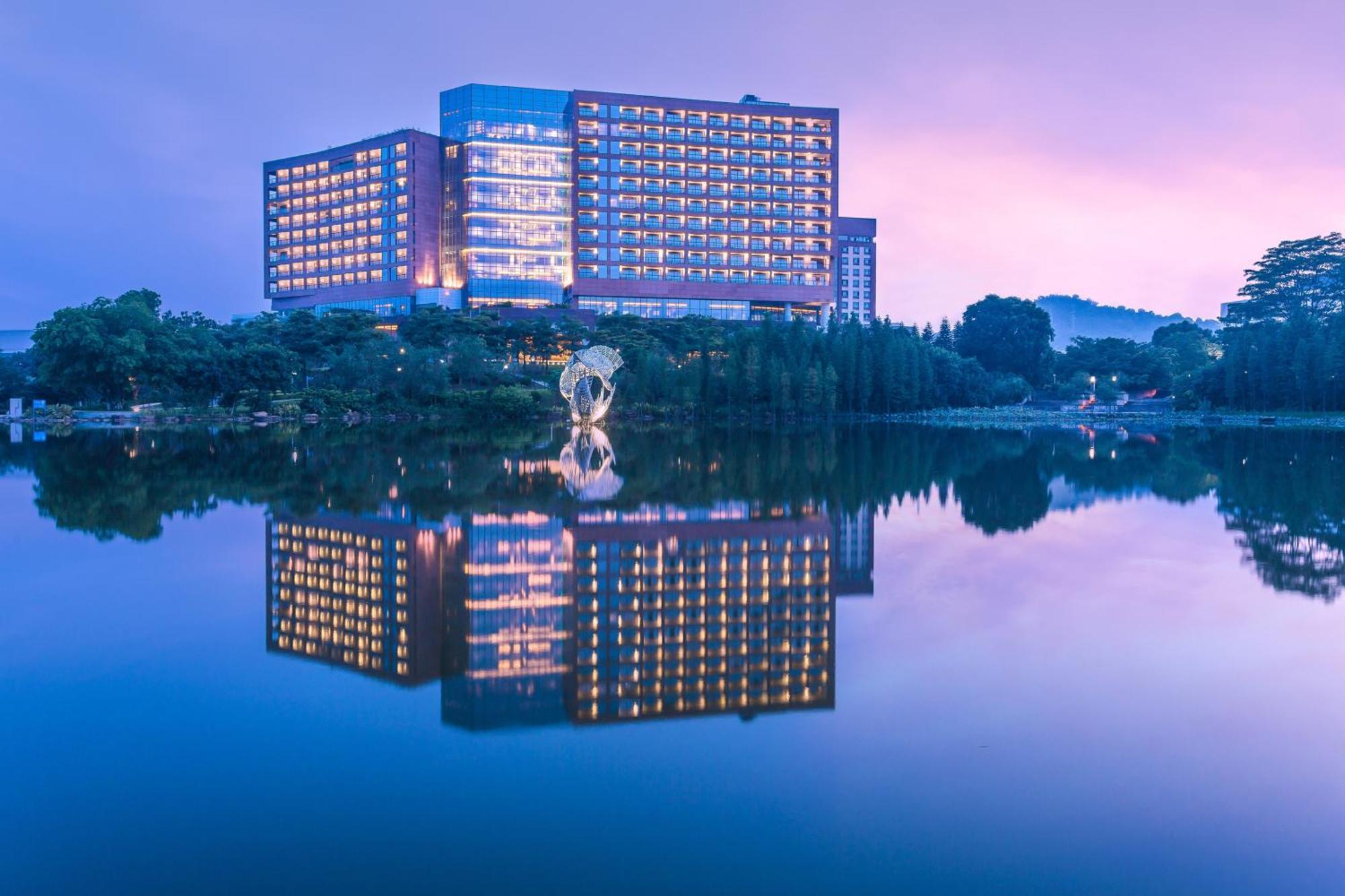 Doubletree By Hilton Science City-free Shuttle Bus Service During Fair Period Hotel