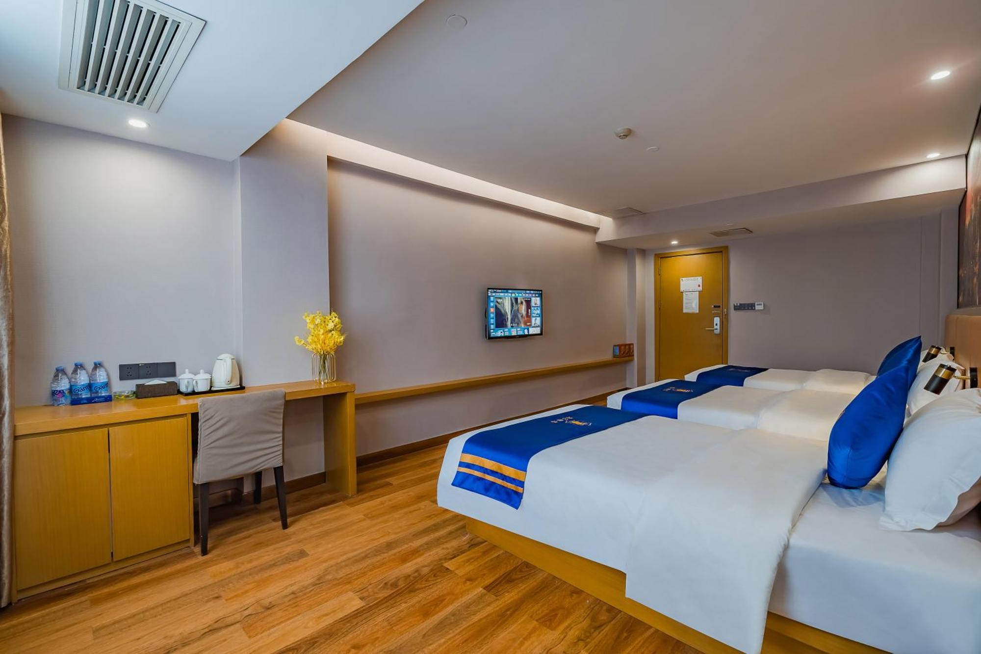 Super 8 Select Railway Station Xicun Subway Station Hotel