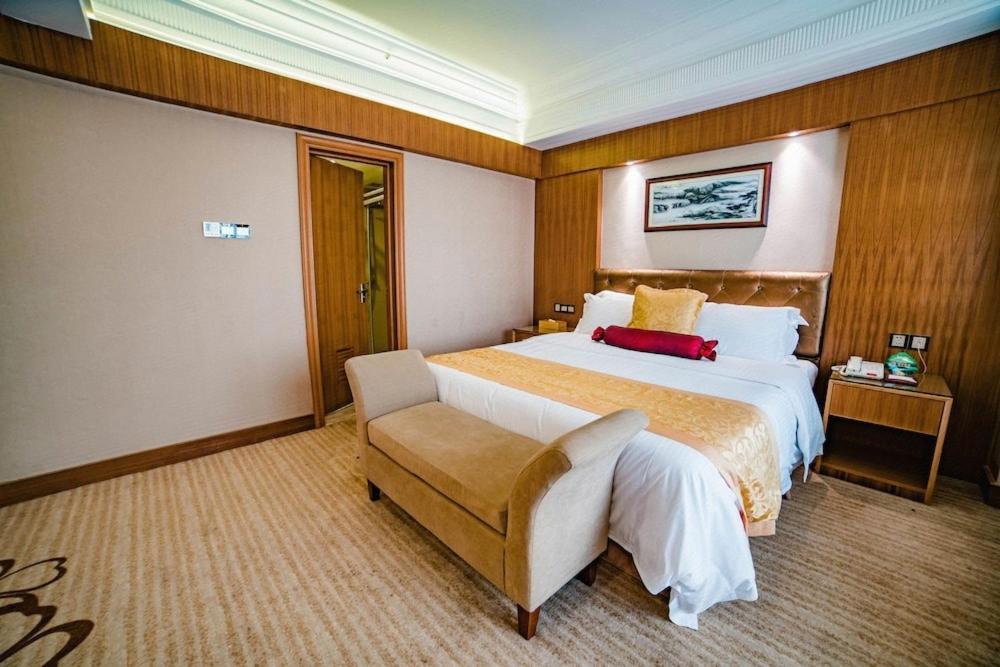 Hotel Nanyang King's Gate Hotel--free Shuttle Service To Fair
