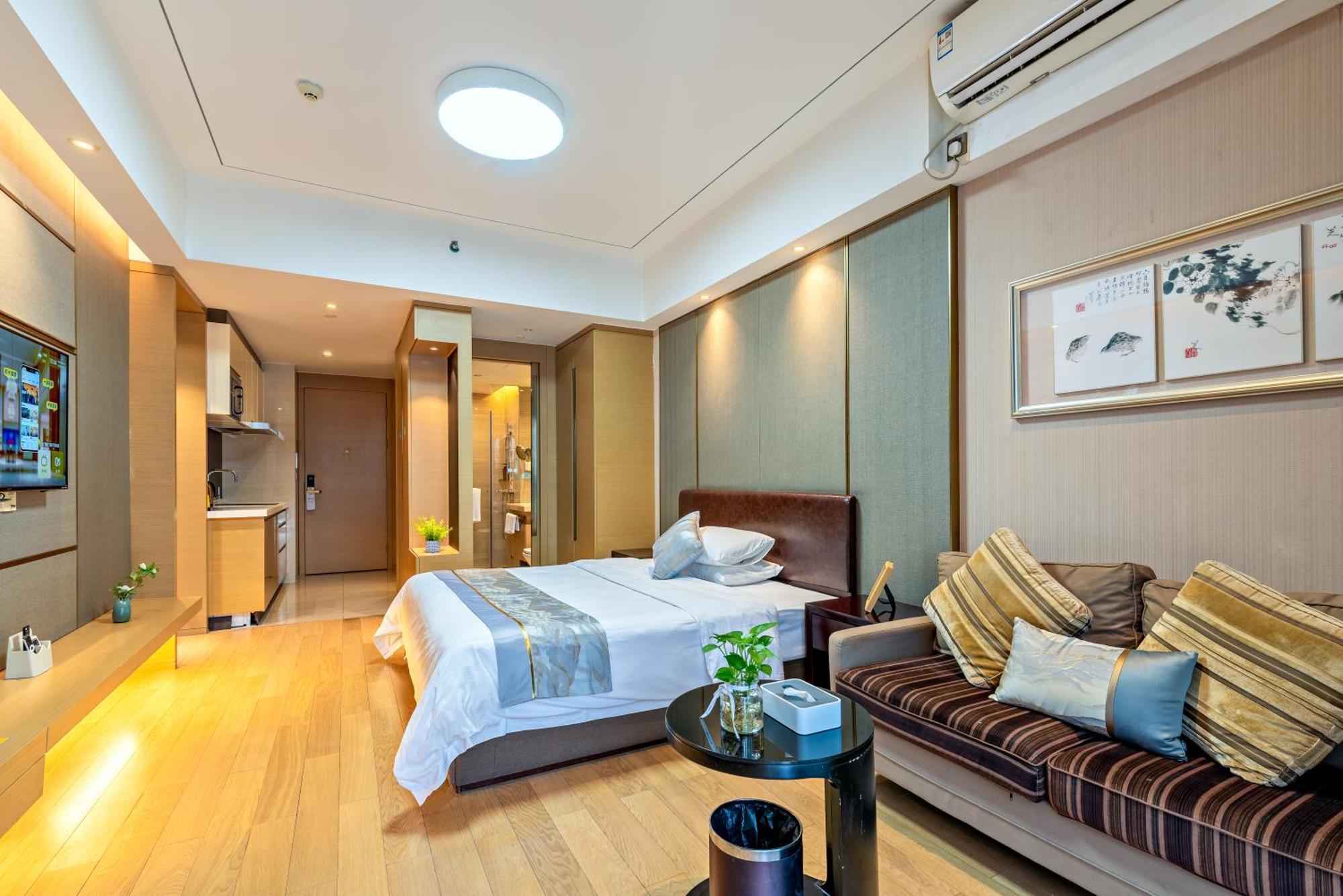 Clovis Apartemen *