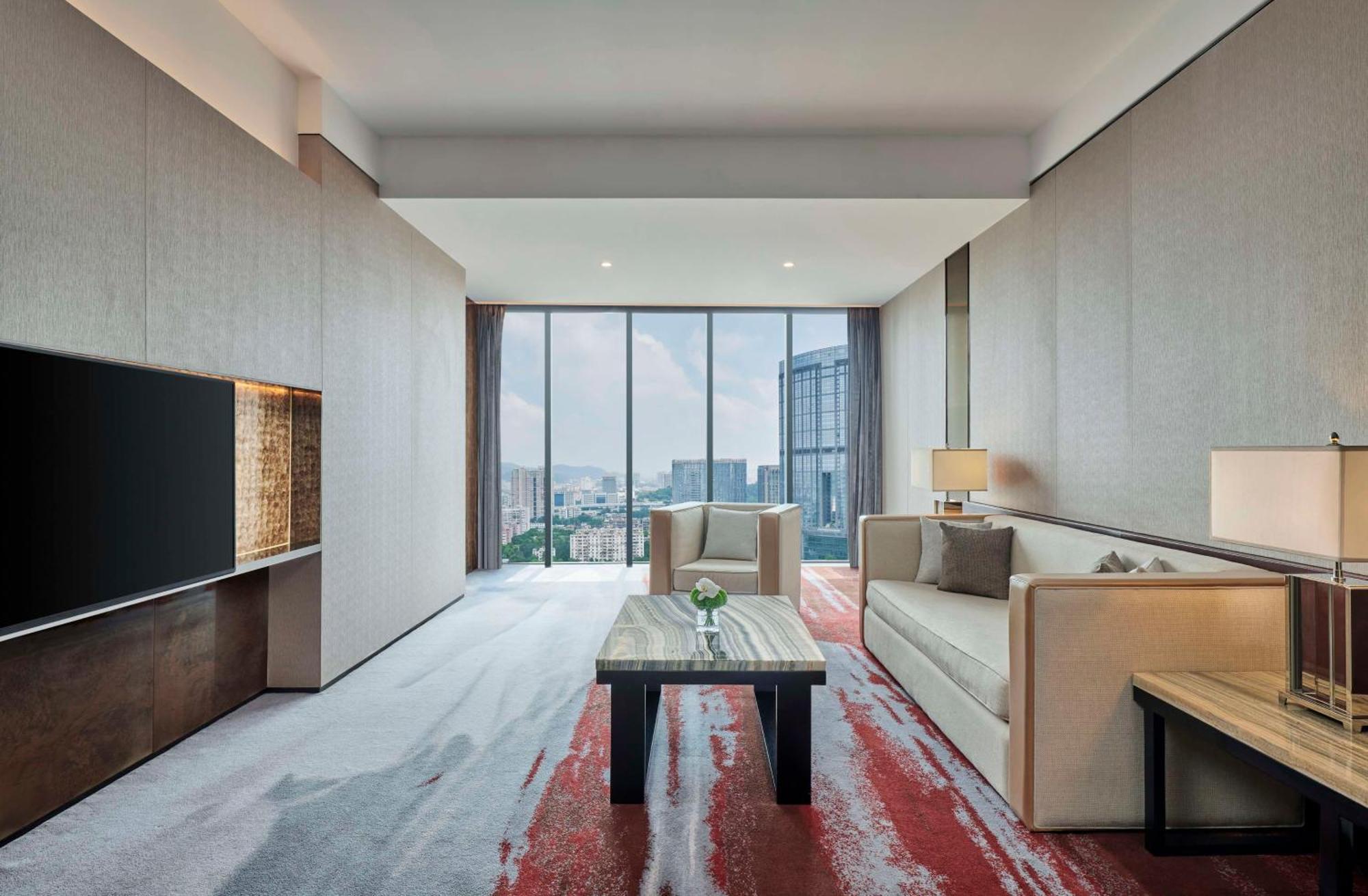 Hilton Tianhe: Fair Shuttle & Registration Hotel