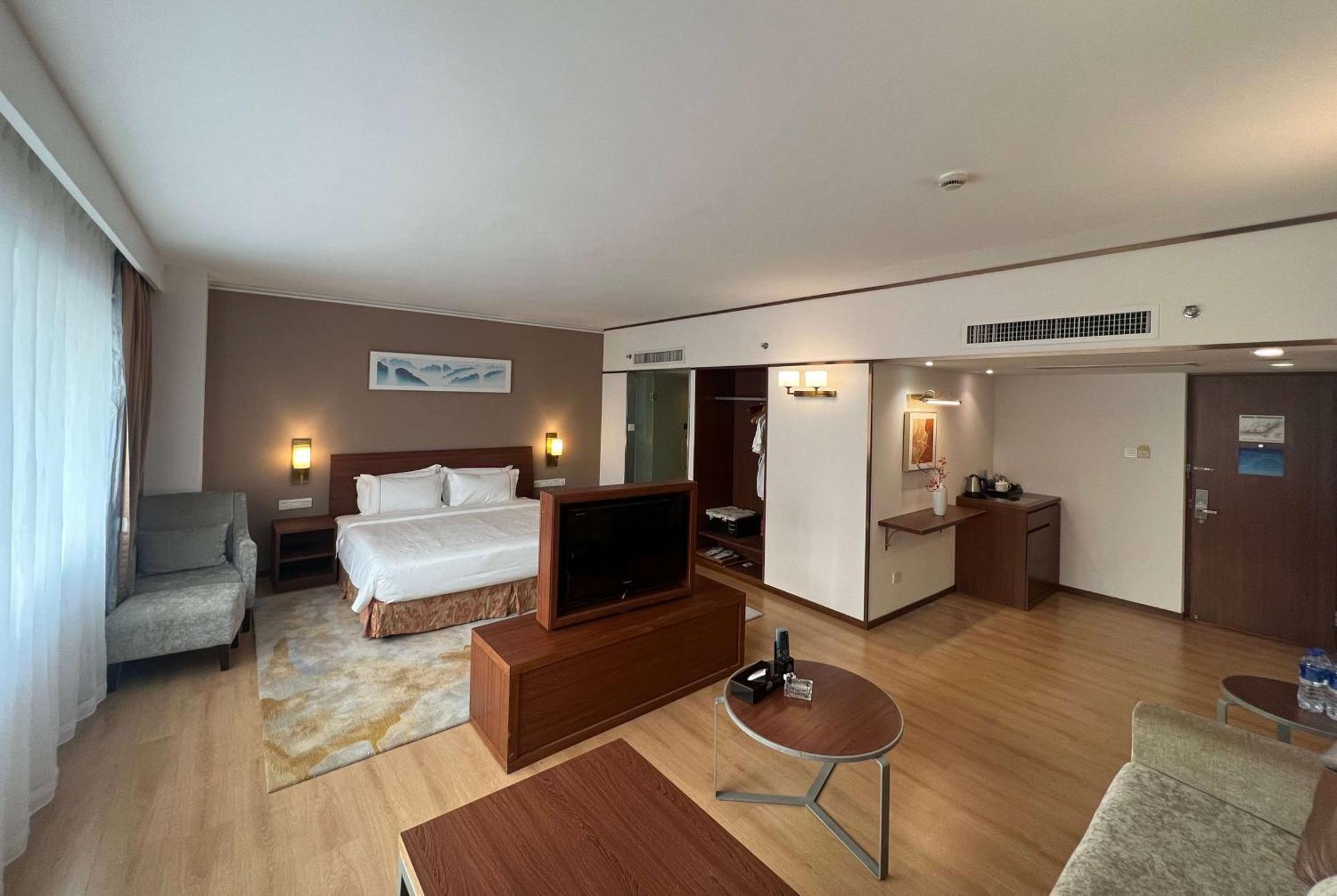 Hotel Days 4*