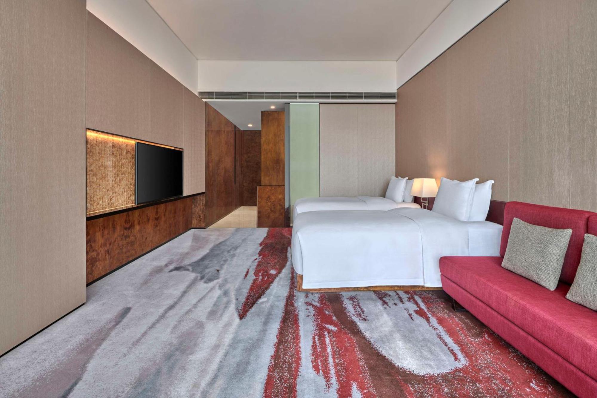 Hilton Tianhe: Fair Shuttle & Registration Hotel 5*
