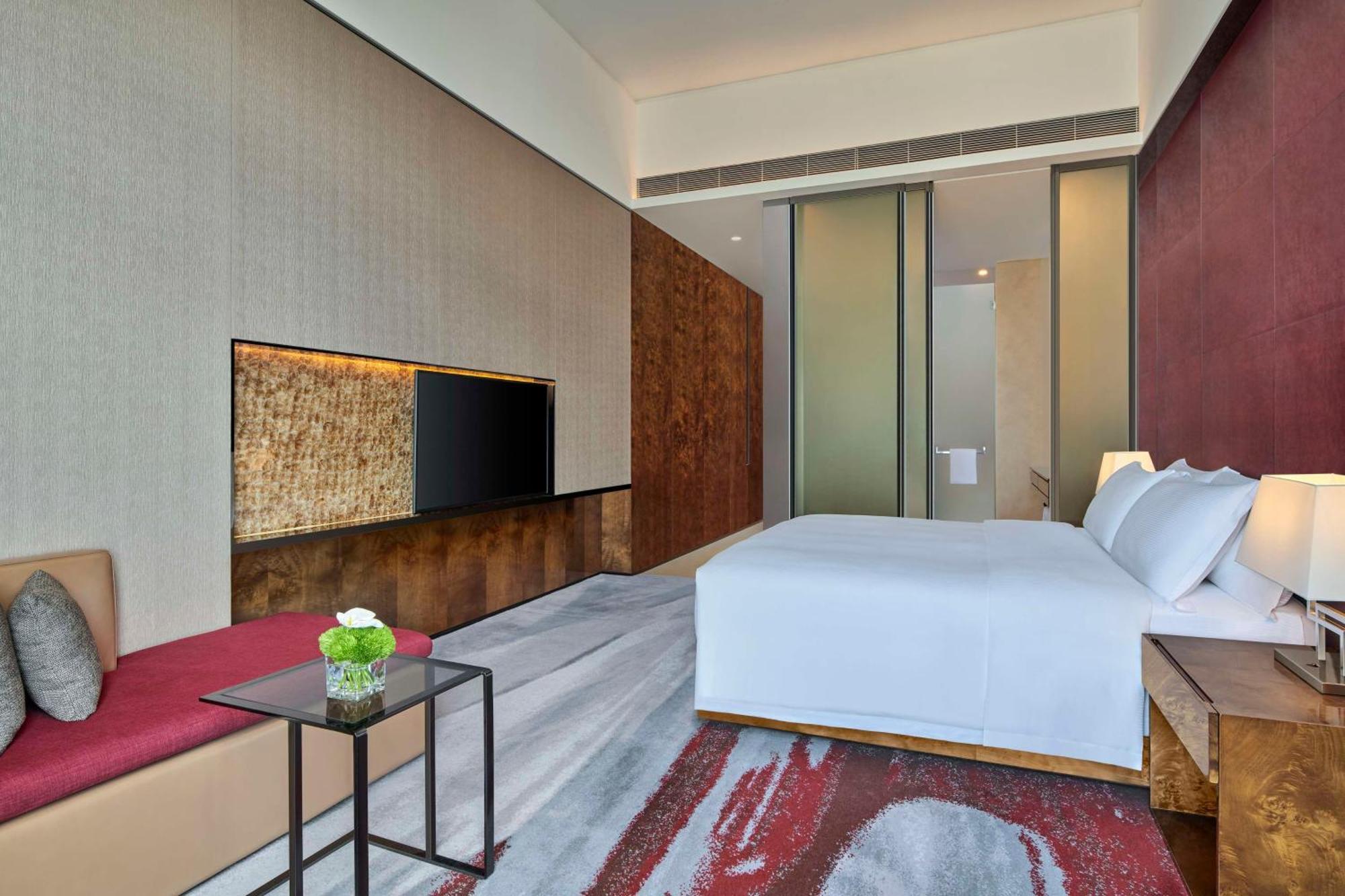 Hotel Hilton Tianhe: Fair Shuttle & Registration Guangzhou