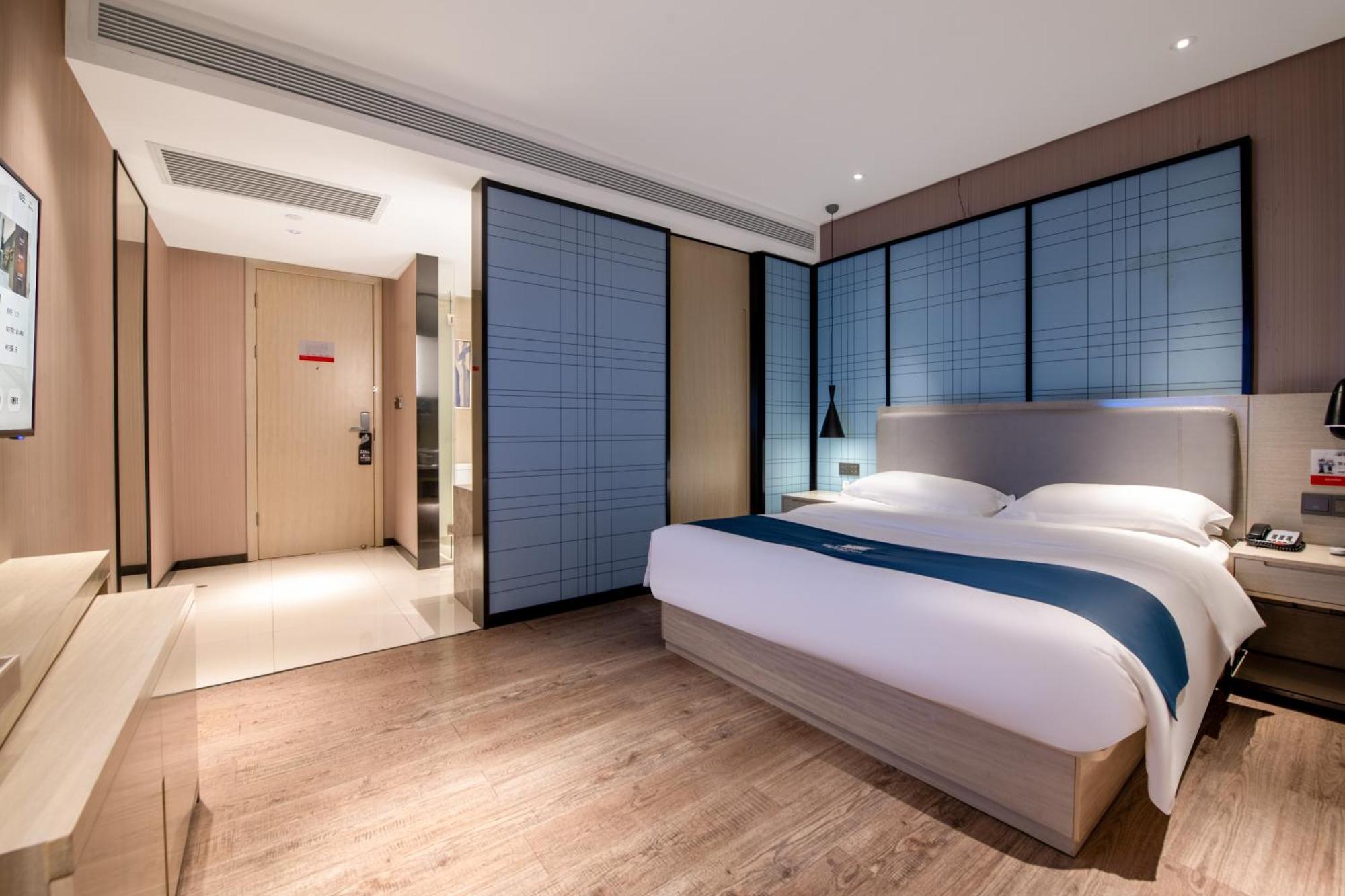 Echarm Jiahe Wanggang Subway Station Branch Hotel