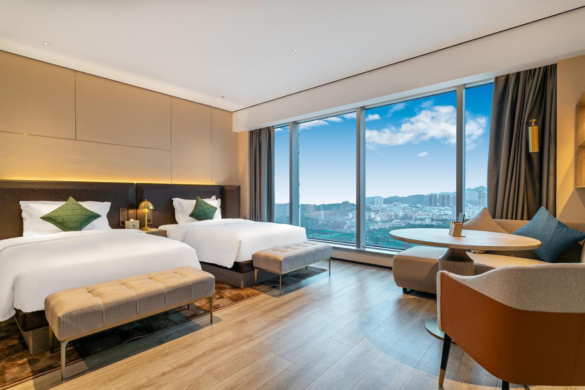 Jun Ming Happy World Yishang Hotel, Hotel 4*