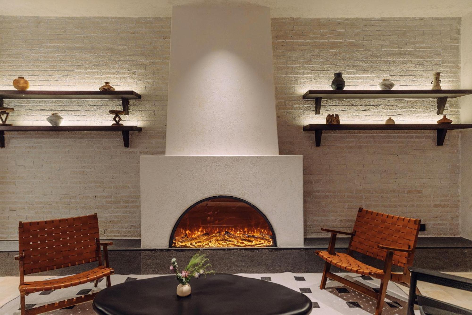 Shamian Island Yatland Hotel 4*